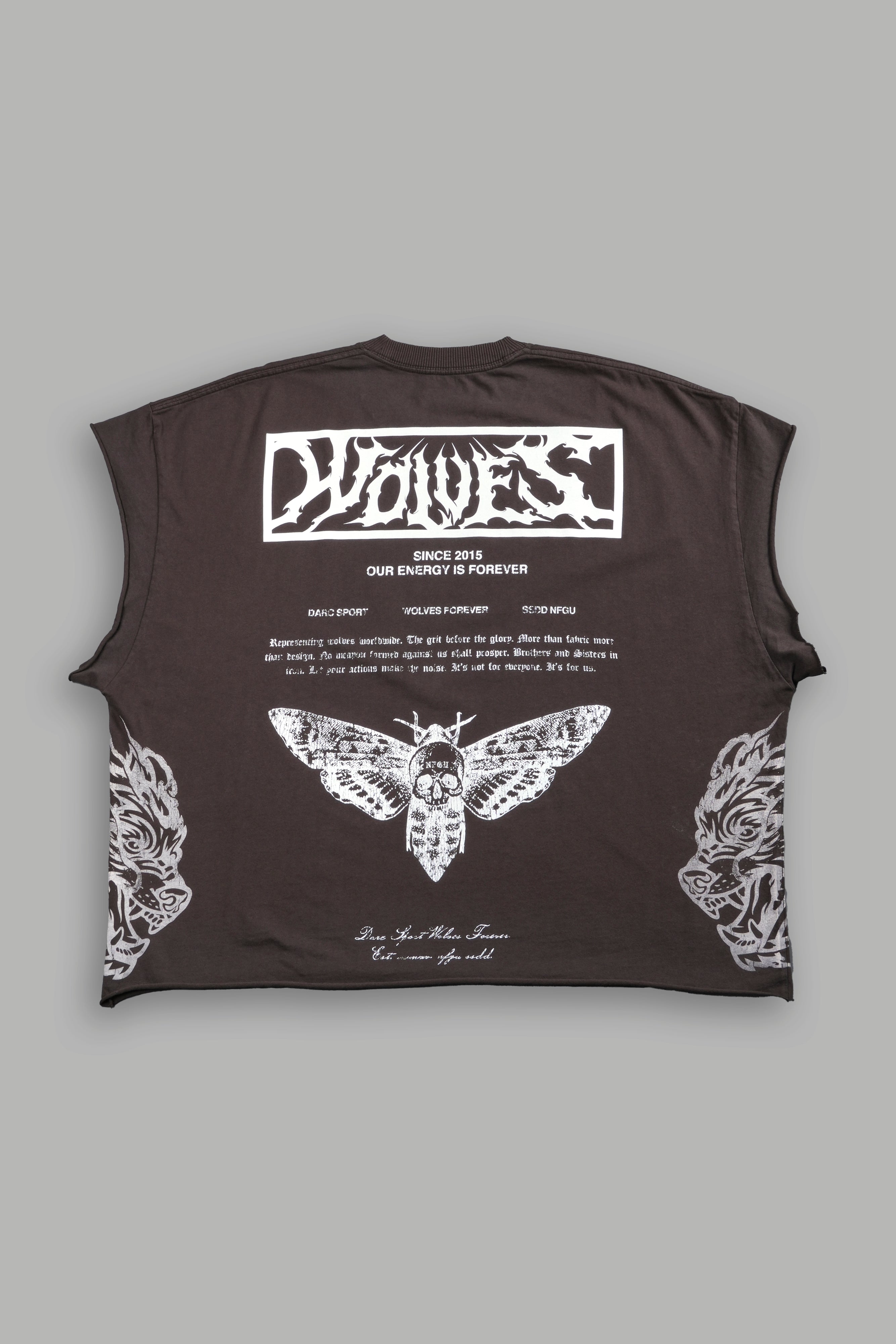 Death's-Head Grunge Cut-Off Mid Length Raw Hem Tee in Darc Brown