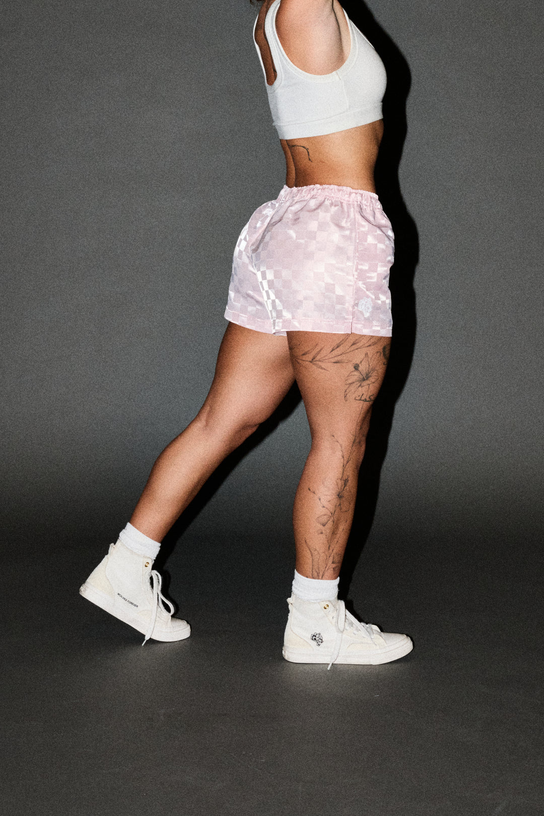 Dual Wolf Roxie Run Shorts In Blush Pink