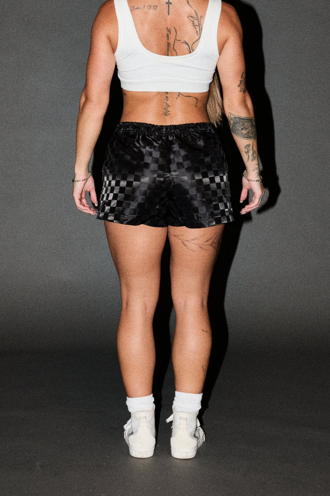 Dual Wolf Roxie Run Shorts In Black