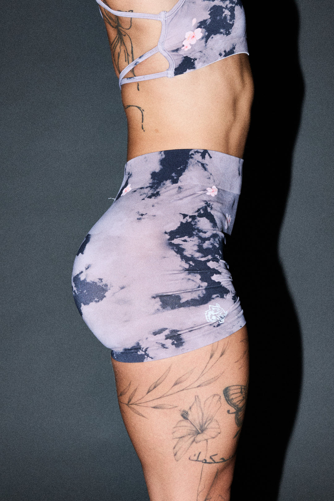 Dual Wolf Harlow Soft Seamless Shorts In Sakura Rose Taupe Clouds