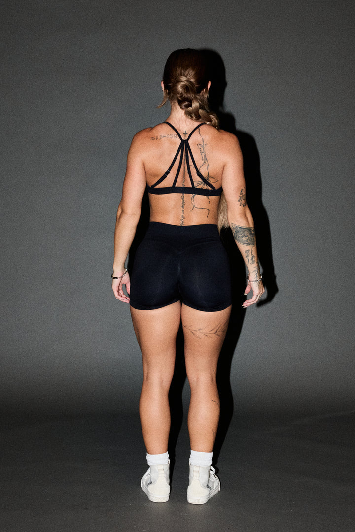 Wolf Pyramid Evey Seamless Short In Black