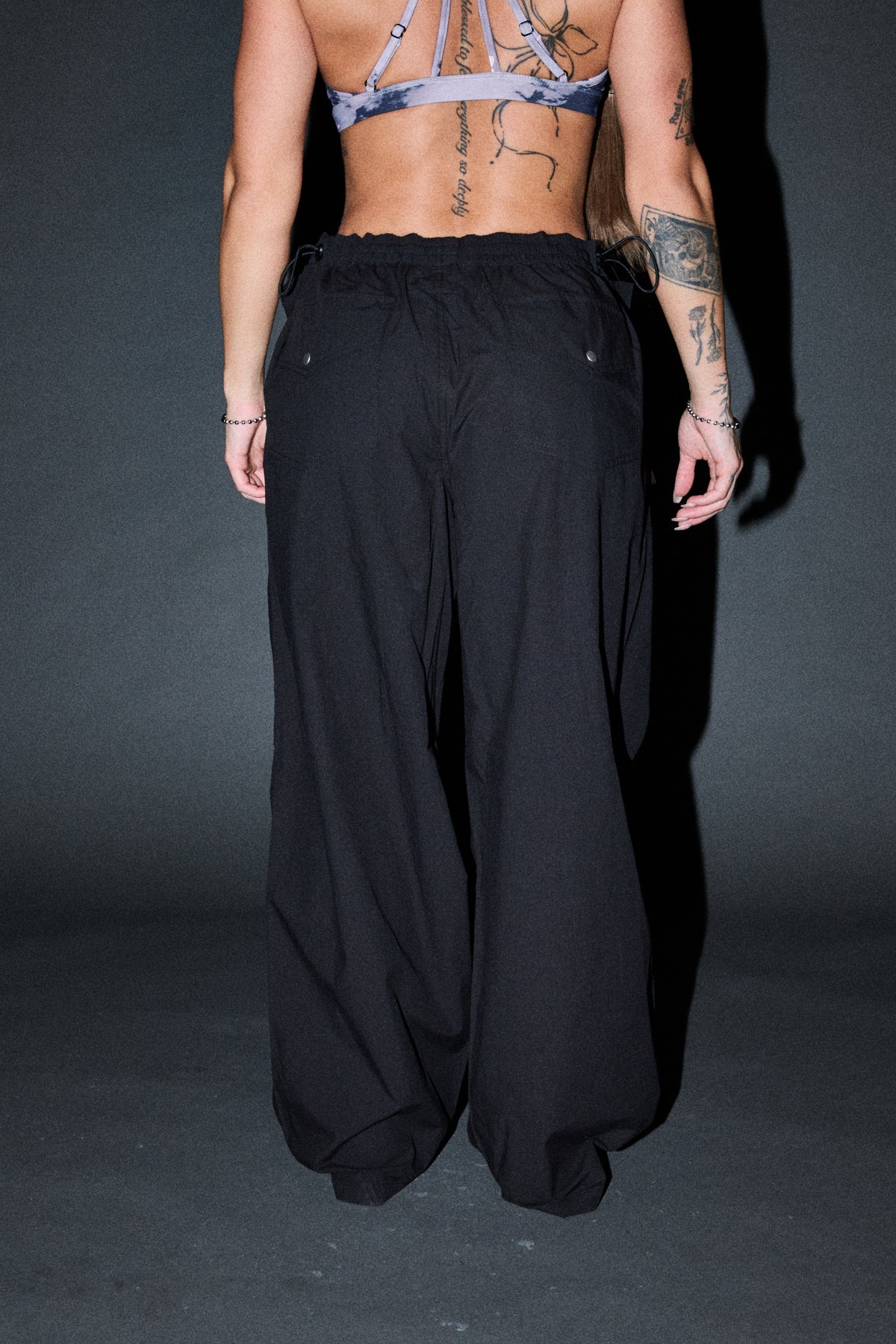 Dual Wolf Haven Pants In Black
