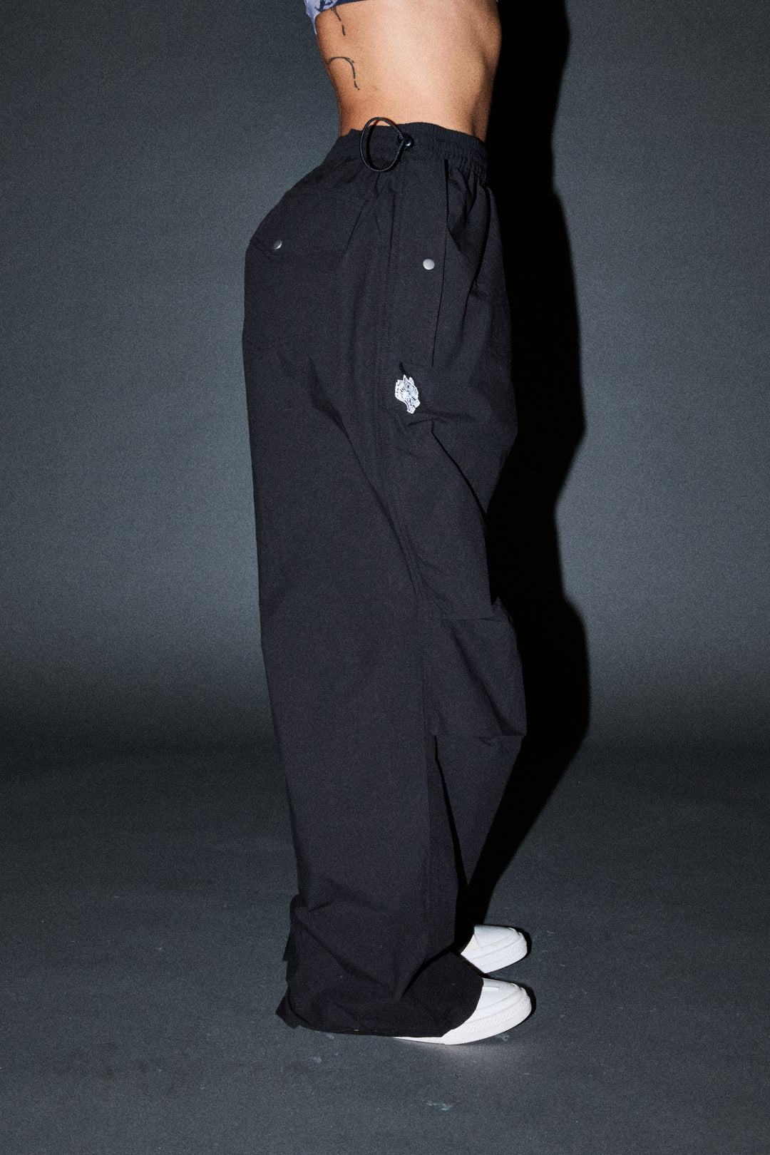 Dual Wolf Haven Pants In Black