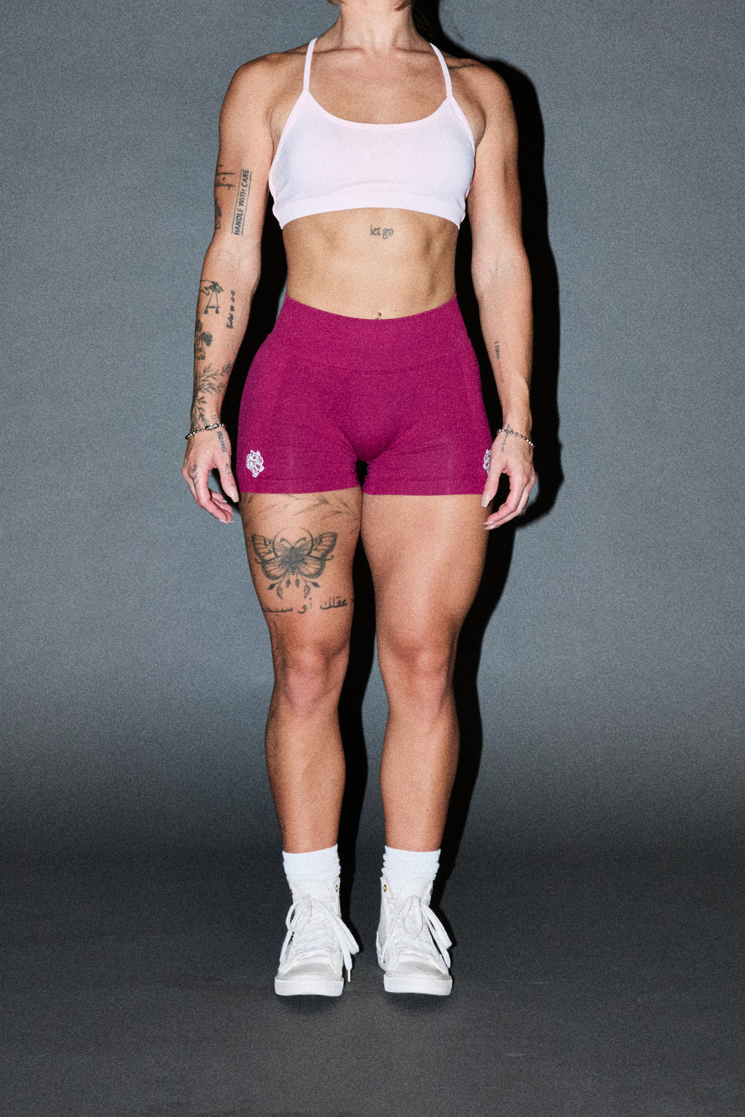 Dual Wolf Evey Seamless Shorts In Deep Raspberry