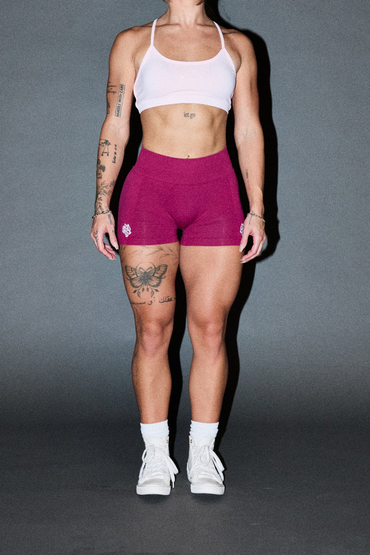 Dual Wolf Evey Seamless Shorts In Deep Raspberry