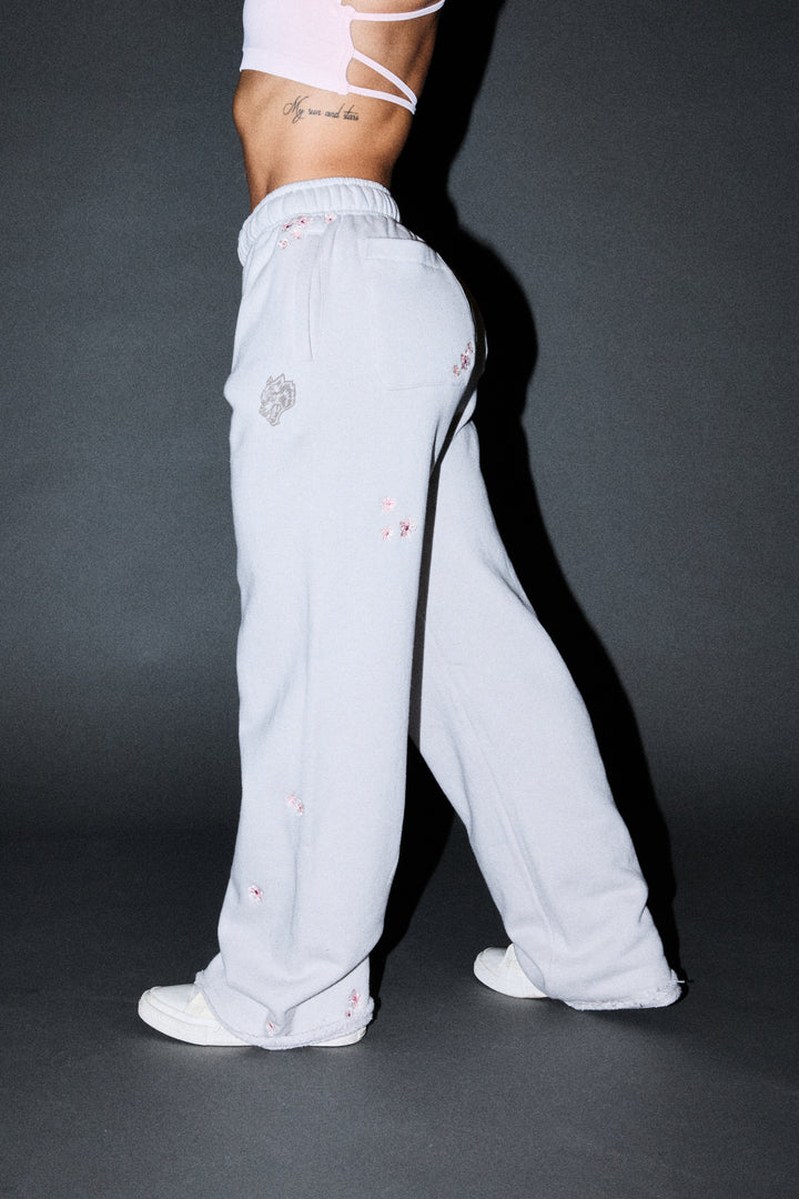 Dual Wolf Sakura Premium Big Cozy Sweats In Stone