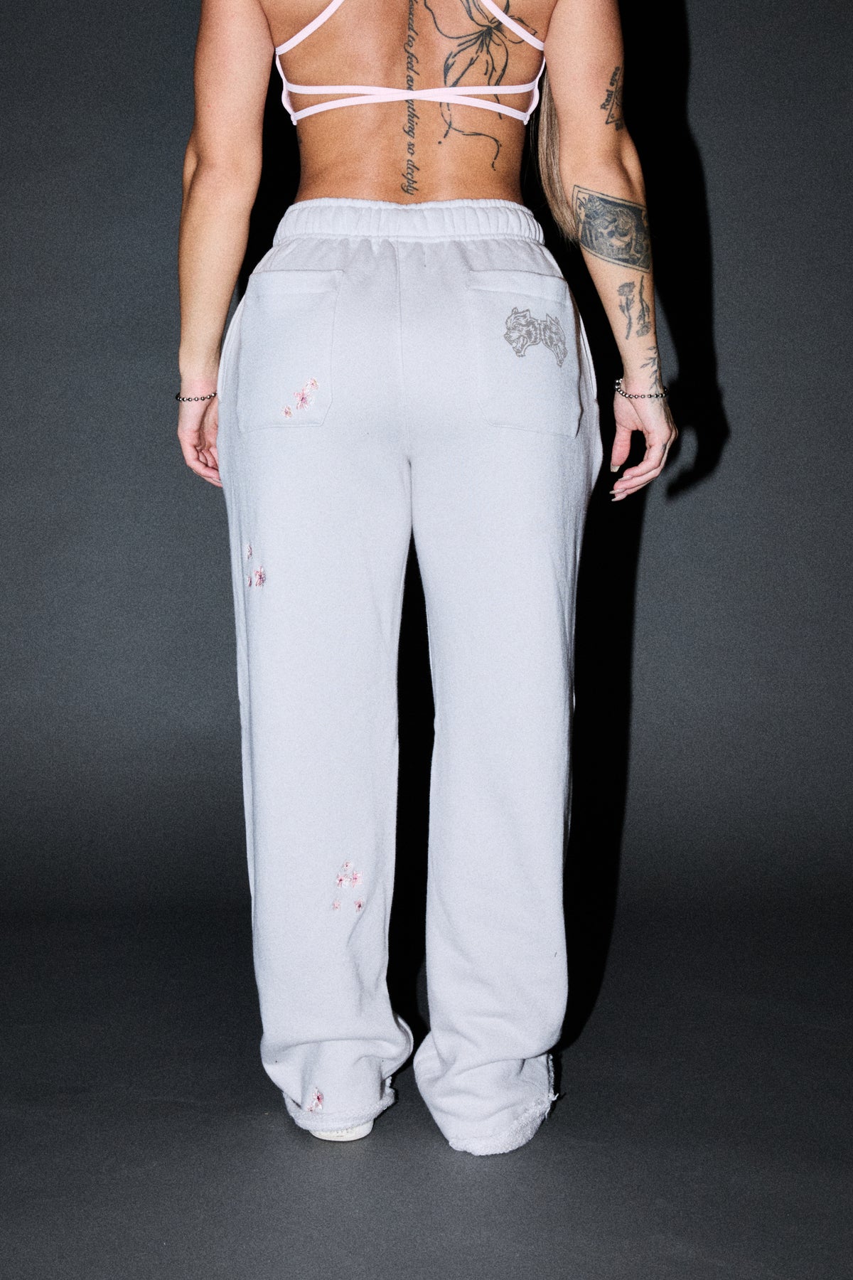 Dual Wolf Sakura Premium Big Cozy Sweats In Stone