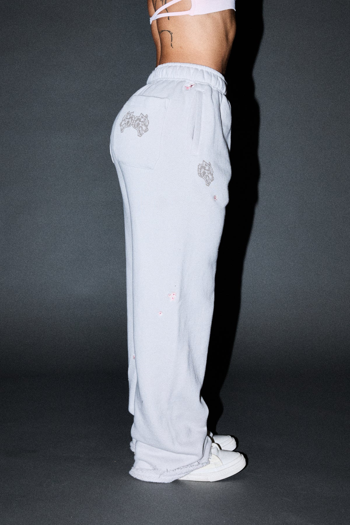 Dual Wolf Sakura Premium Big Cozy Sweats In Stone