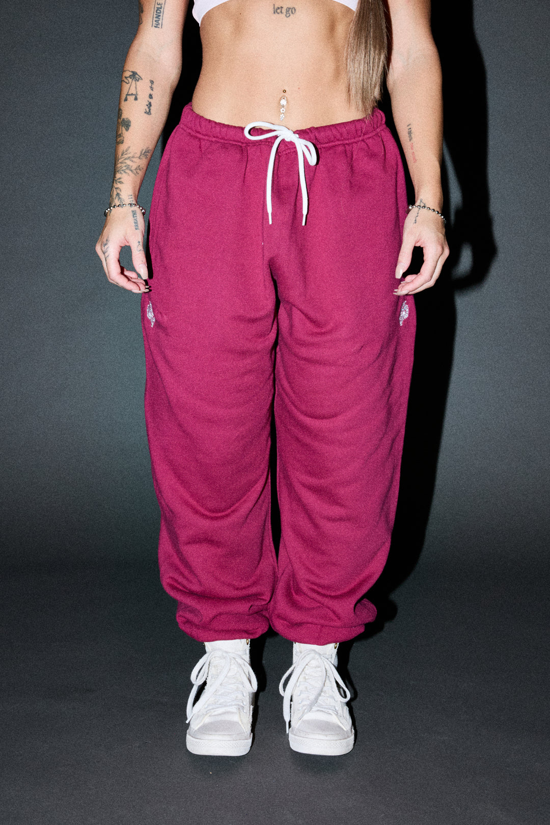 Dual Wolf Lightweight Lounger Sweat Pants In Deep Raspberry