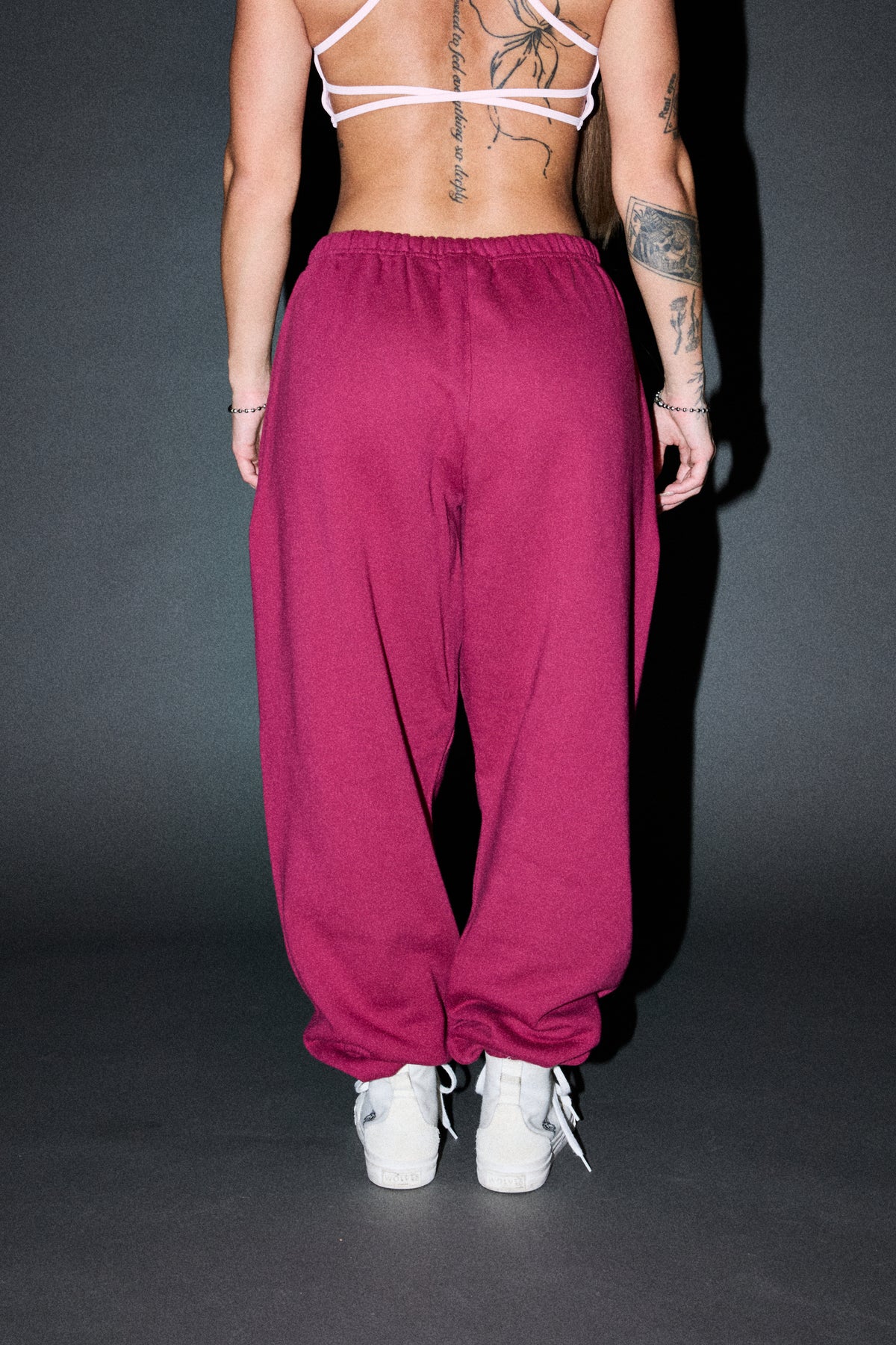Dual Wolf Lightweight Lounger Sweat Pants In Deep Raspberry