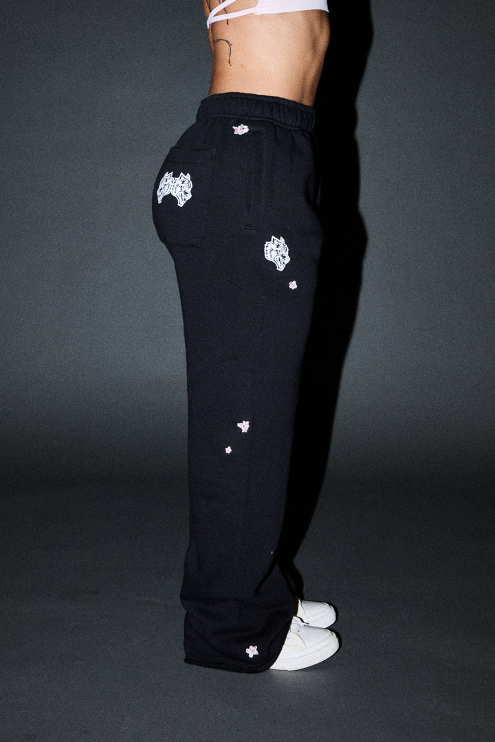 Dual Wolf Sakura Premium Big Cozy Sweats In Black