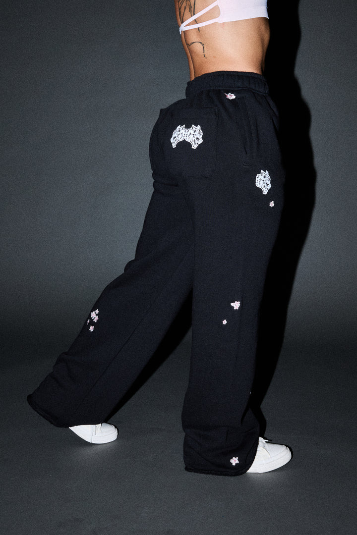 Dual Wolf Sakura Premium Big Cozy Sweats In Black