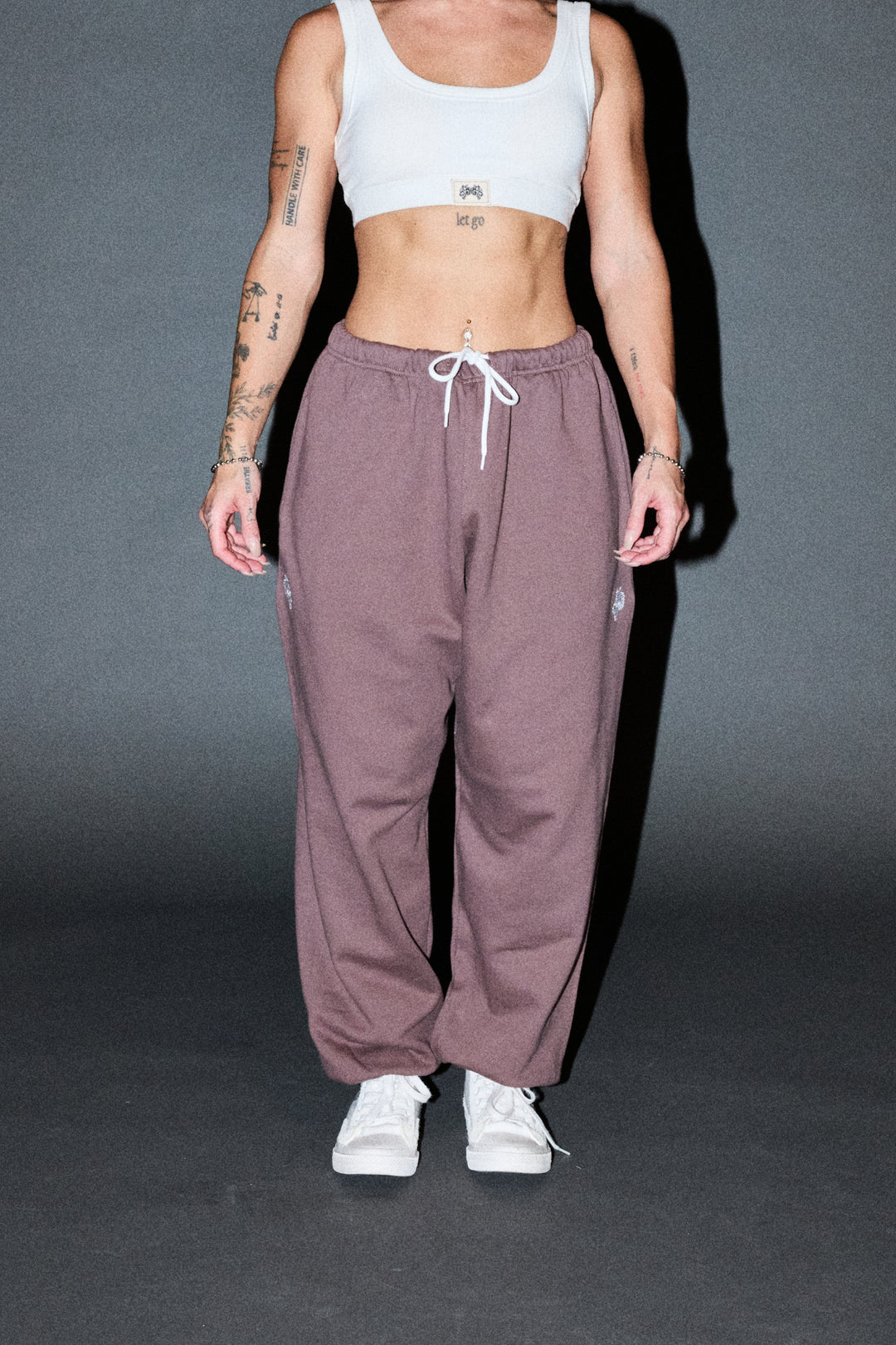 Dual Wolf Lightweight Lounger Sweat Pants In Rose Taupe