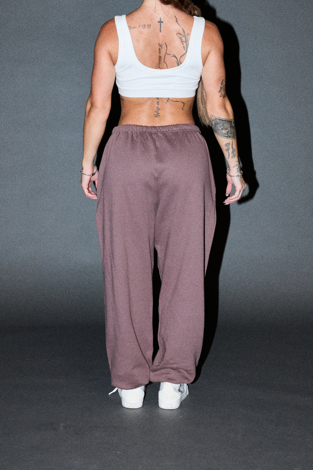 Dual Wolf Lightweight Lounger Sweat Pants In Rose Taupe
