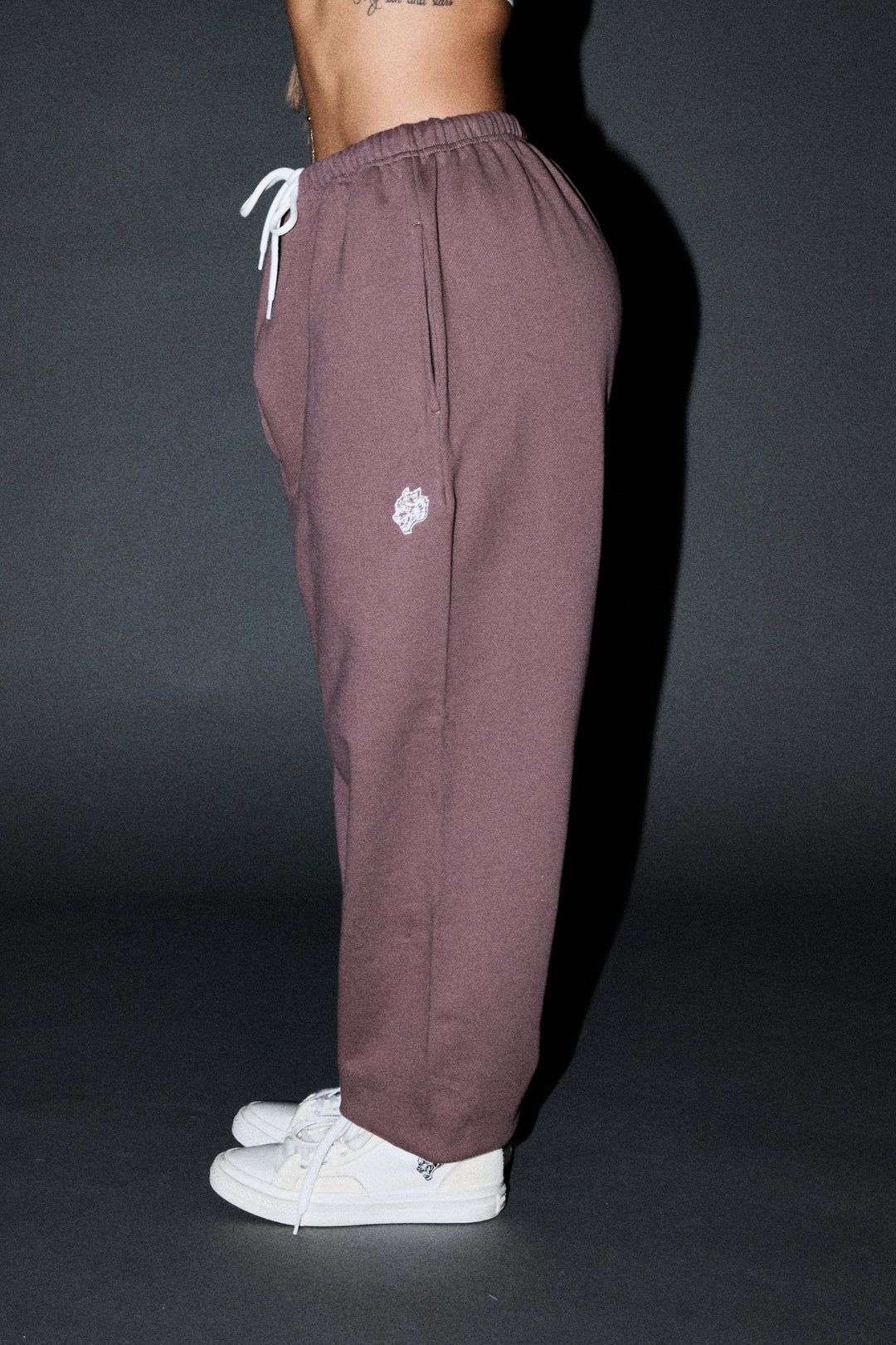 Dual Wolf Lightweight Lounger Sweat Pants In Rose Taupe