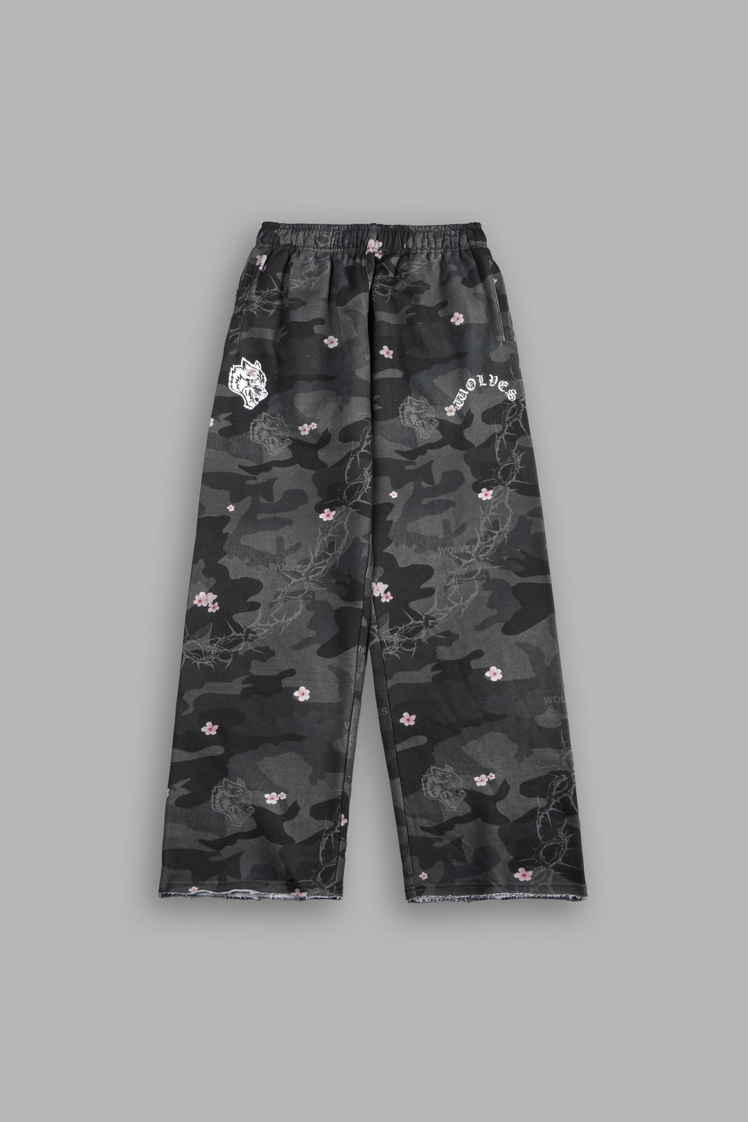 Wolf Chopper Big Cozy Sweats in Warrior In A Garden Black Camo