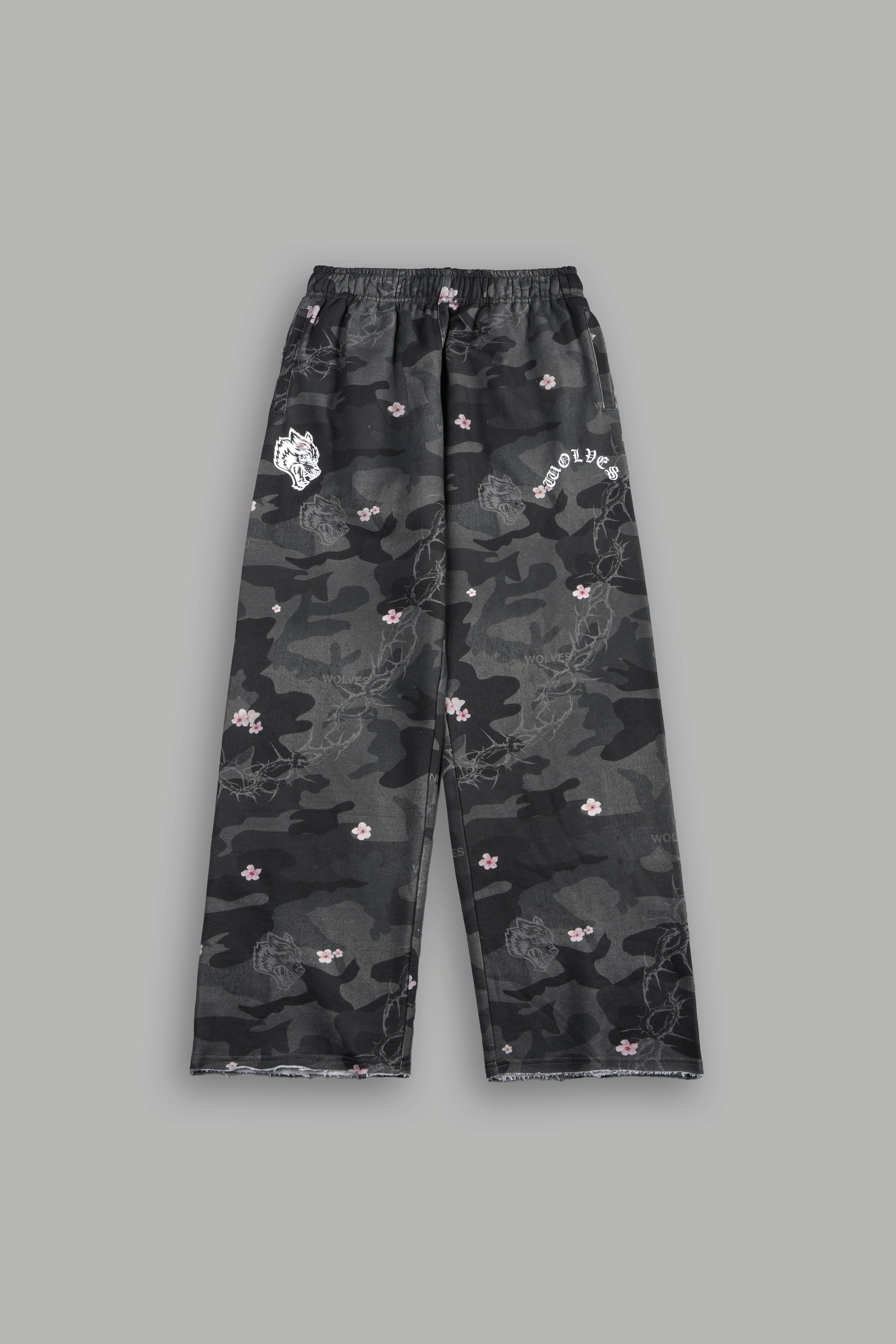 Wolf Chopper Big Cozy Sweats in Warrior In A Garden Black Camo