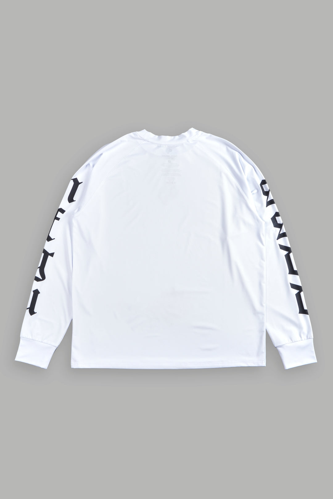 SSDDNFGU "Dry Wolf" L/S Raglan Tee in White