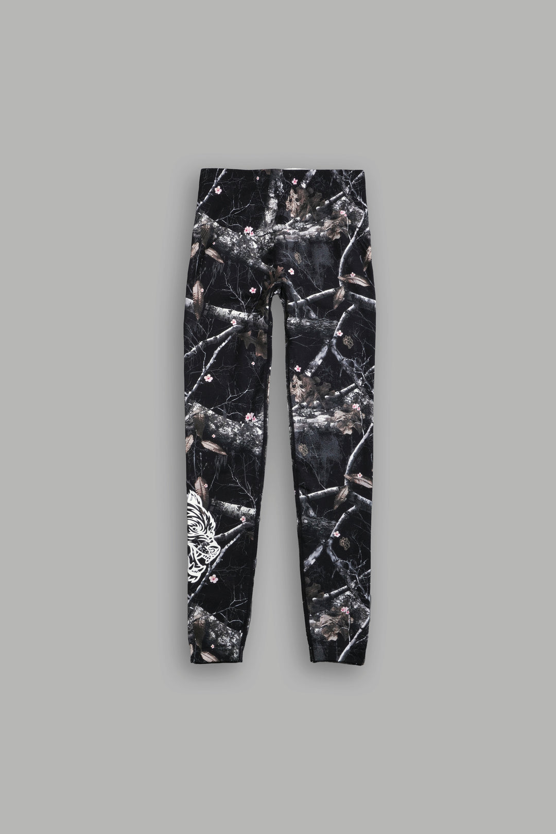 Big Wolf "Everson Seamless" Huxley Scrunch Leggings in Darc Blossom Woodland Camo