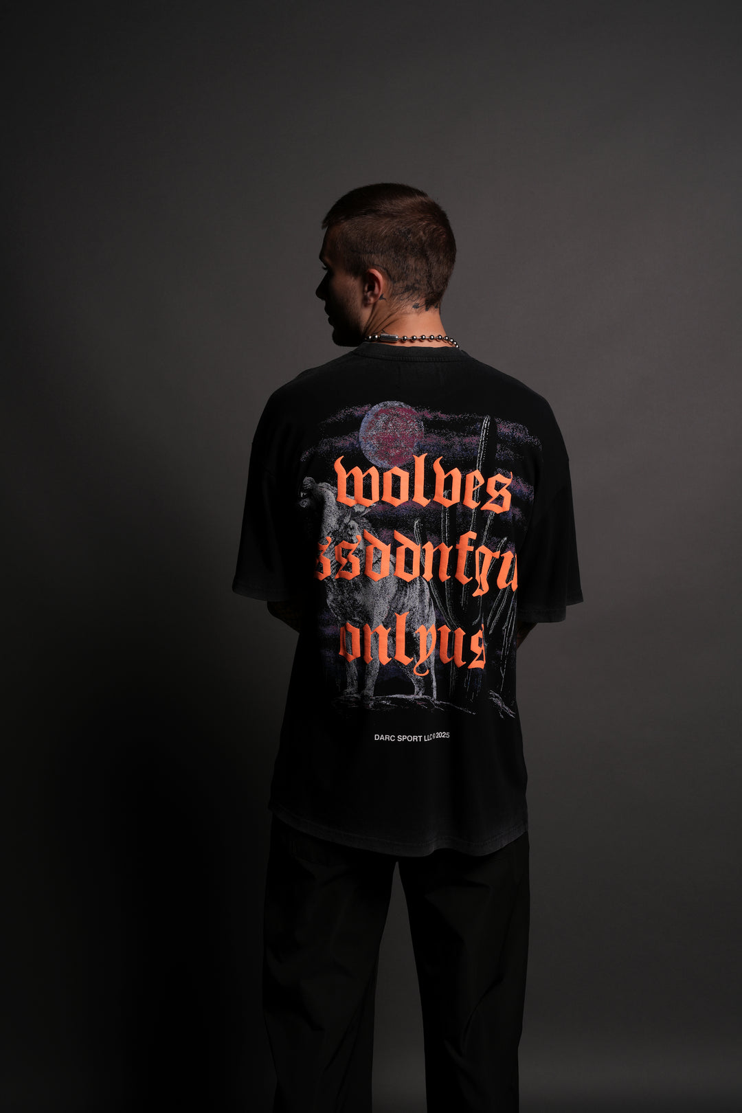 Desert Howl "Premium" Oversized Tee in Black