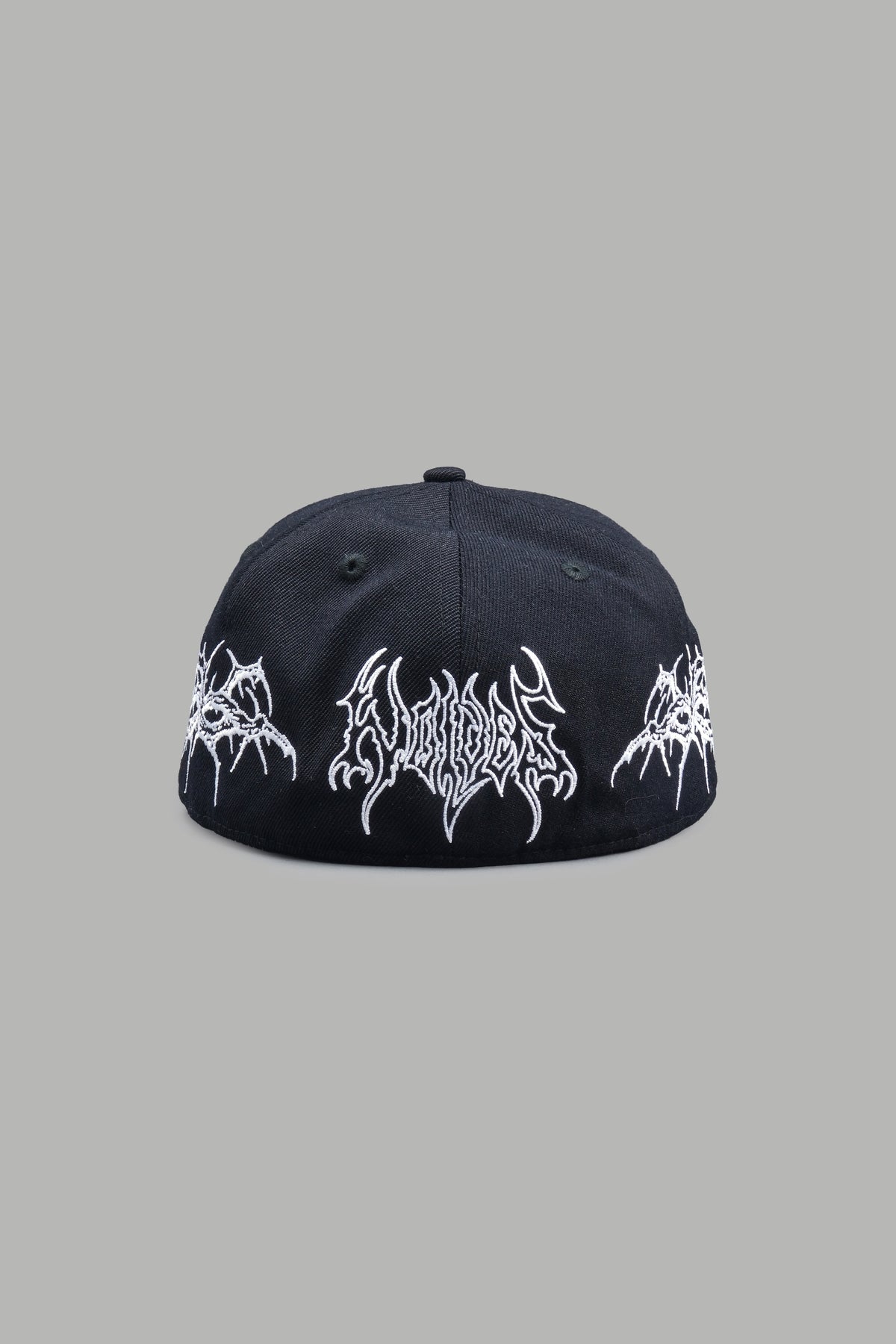 Thorns Fitted 5 Panel Cap In Black
