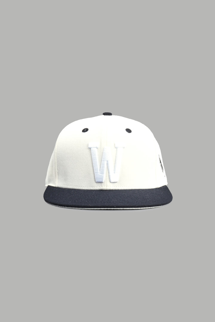 Mantra Fitted Cap In Cream/Black