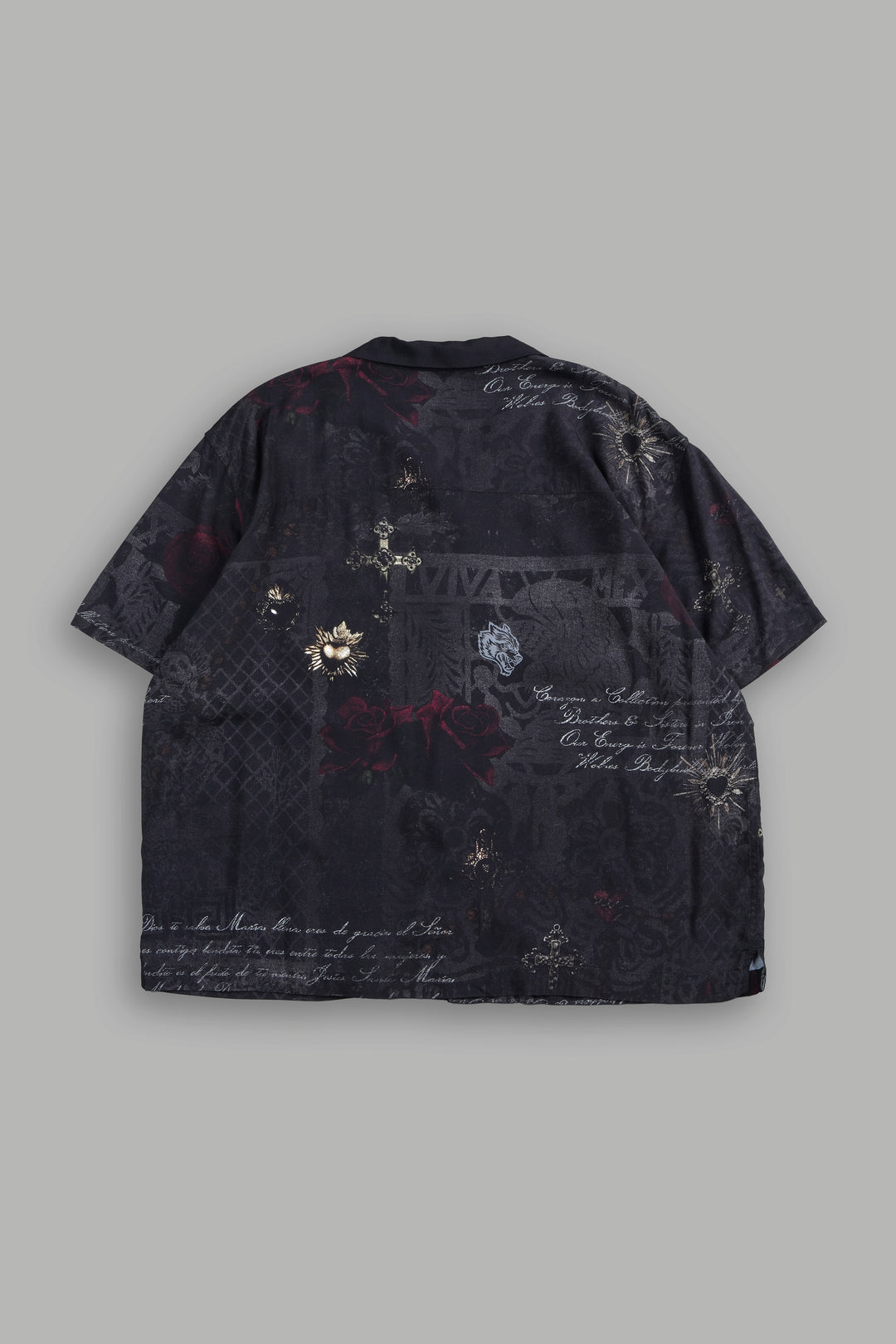 Wolves Pyramid Romero Mid Length Button Up In Rosas Del Corazon