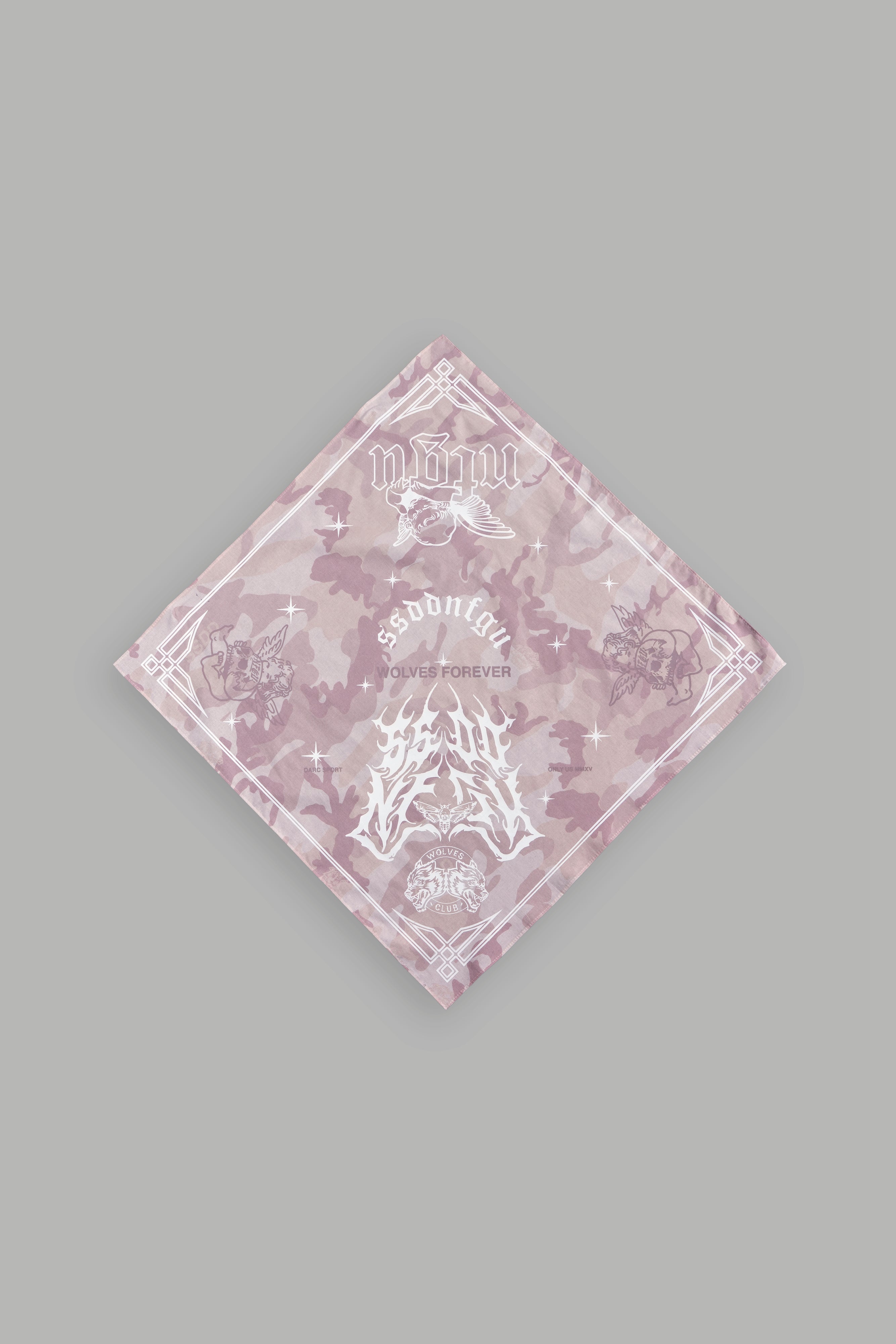 SSDDNFGU Metal Bandana in Blush Vintage Woodland Camo