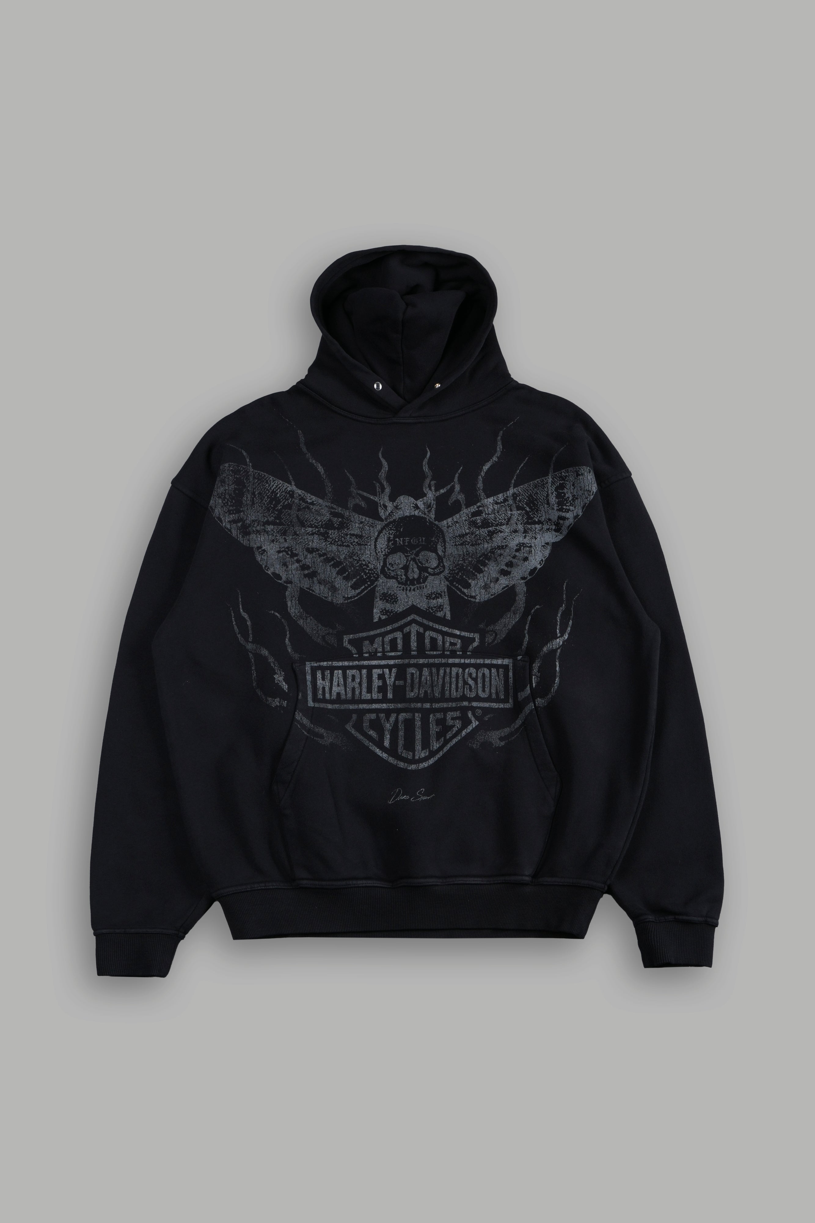 H-D Moth Inferno Pierce Hoodie in Black