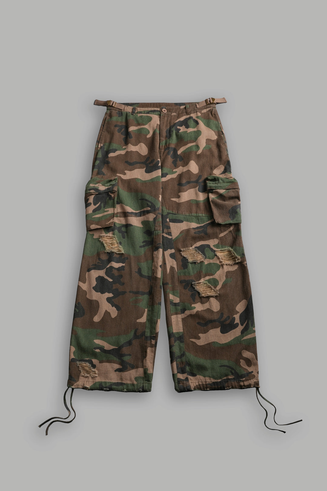 Wolf Chopper Duke Cargo Pants in Woodland Camo