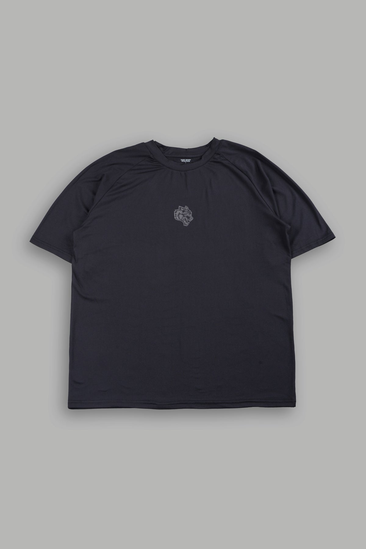 Pyramid V3 Dry Wolf Raglan Ss Tee In Black