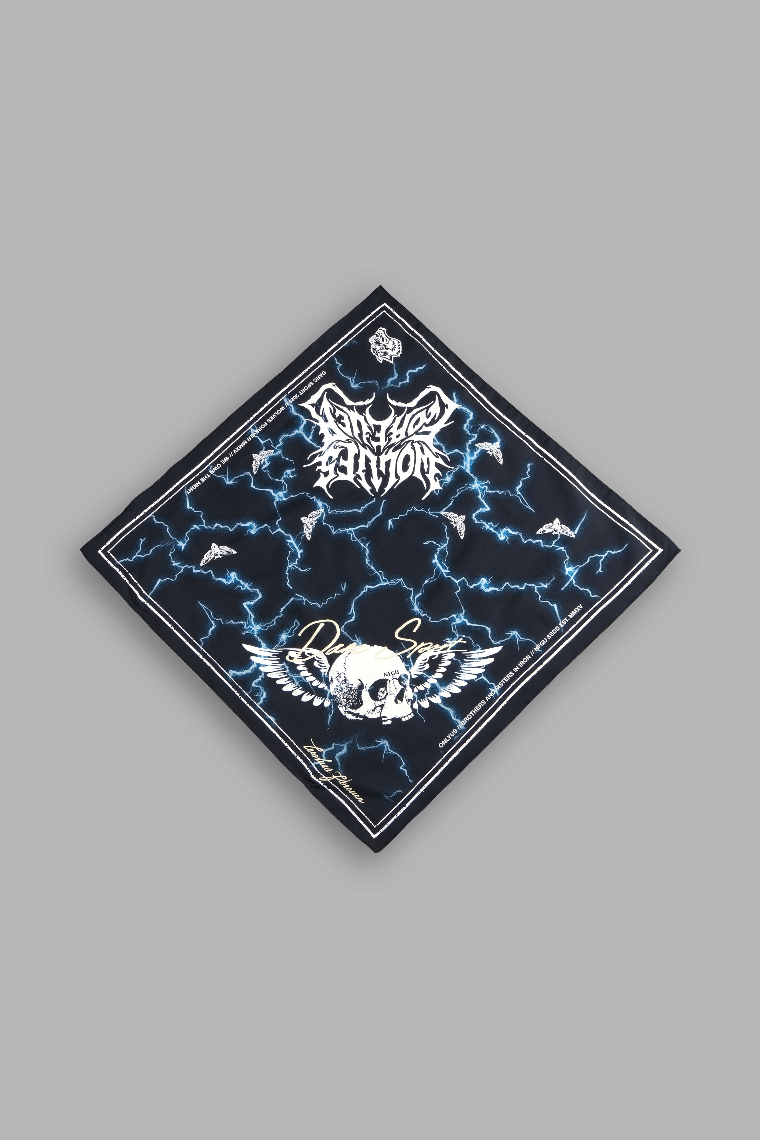 Wolves Lightning Bandana in Black