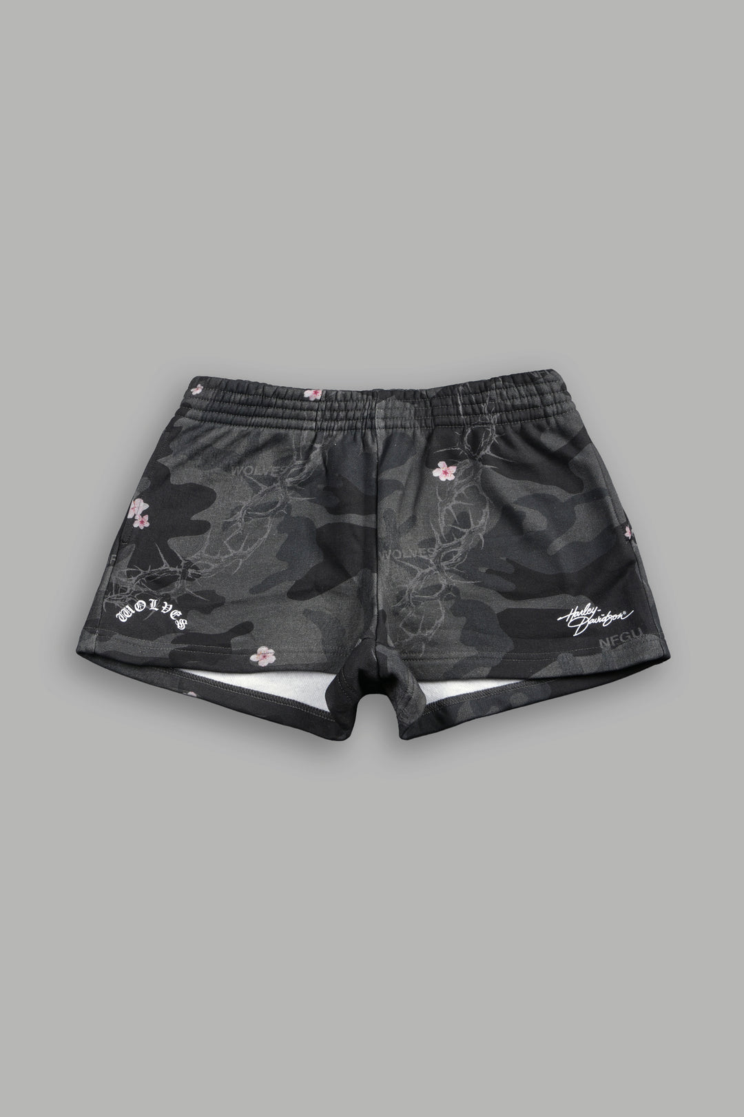 Harley Wolves Ellie Sweat Shorts in Warrior In A Garden Black Camo