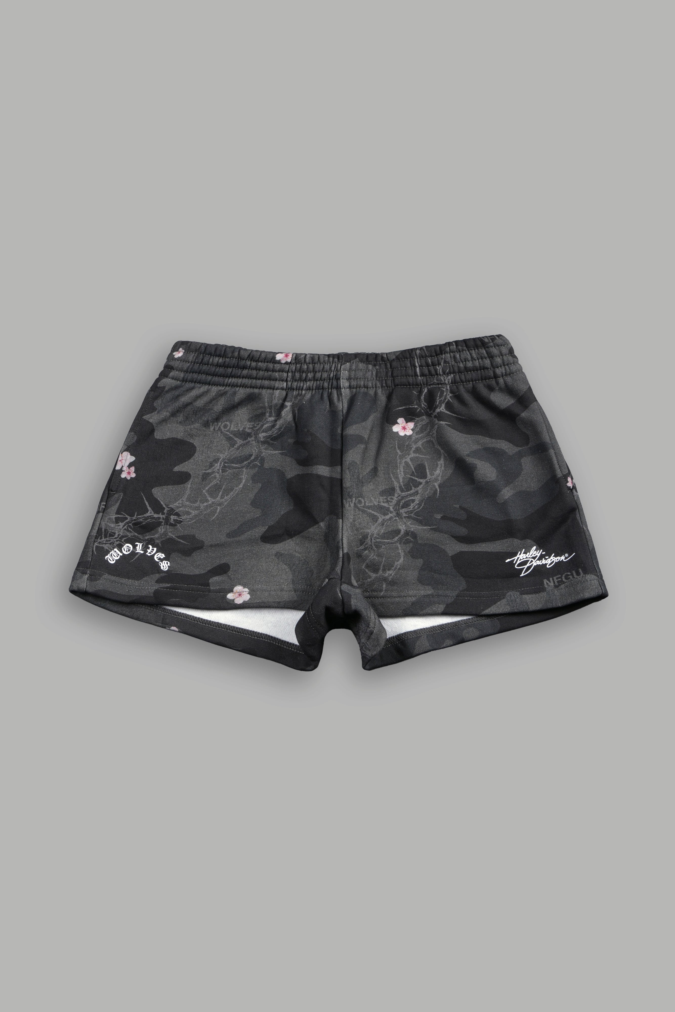 Harley Wolves Ellie Sweat Shorts in Warrior In A Garden Black Camo