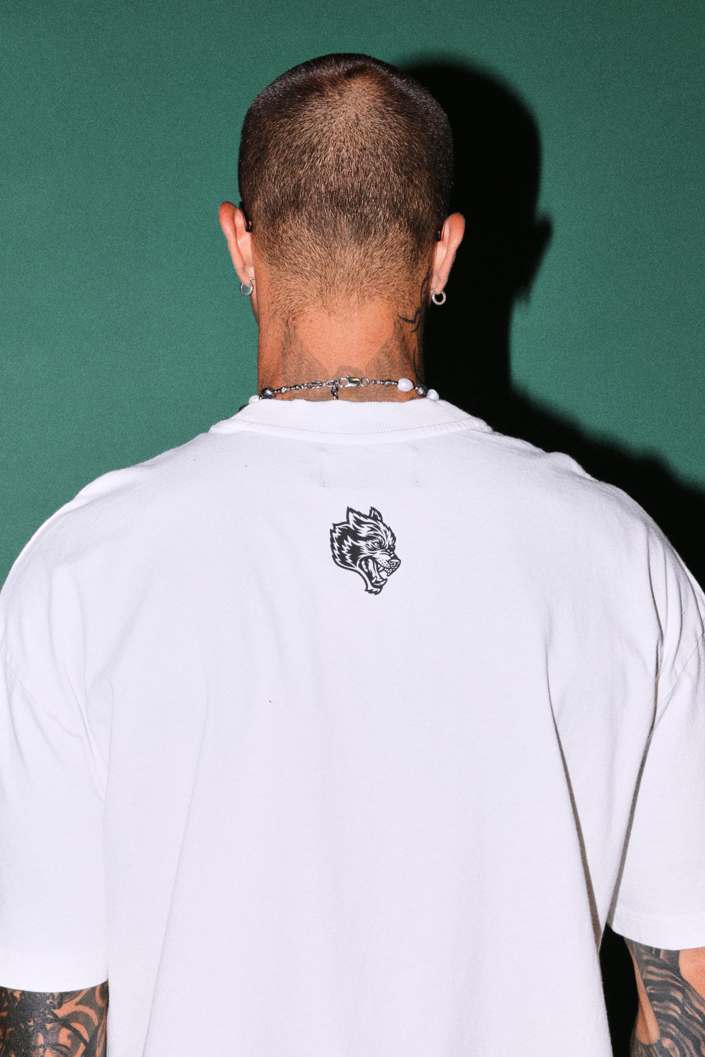 Oni Cherub Distressed Grunge Mid Length Raw Hem Tee in Cream