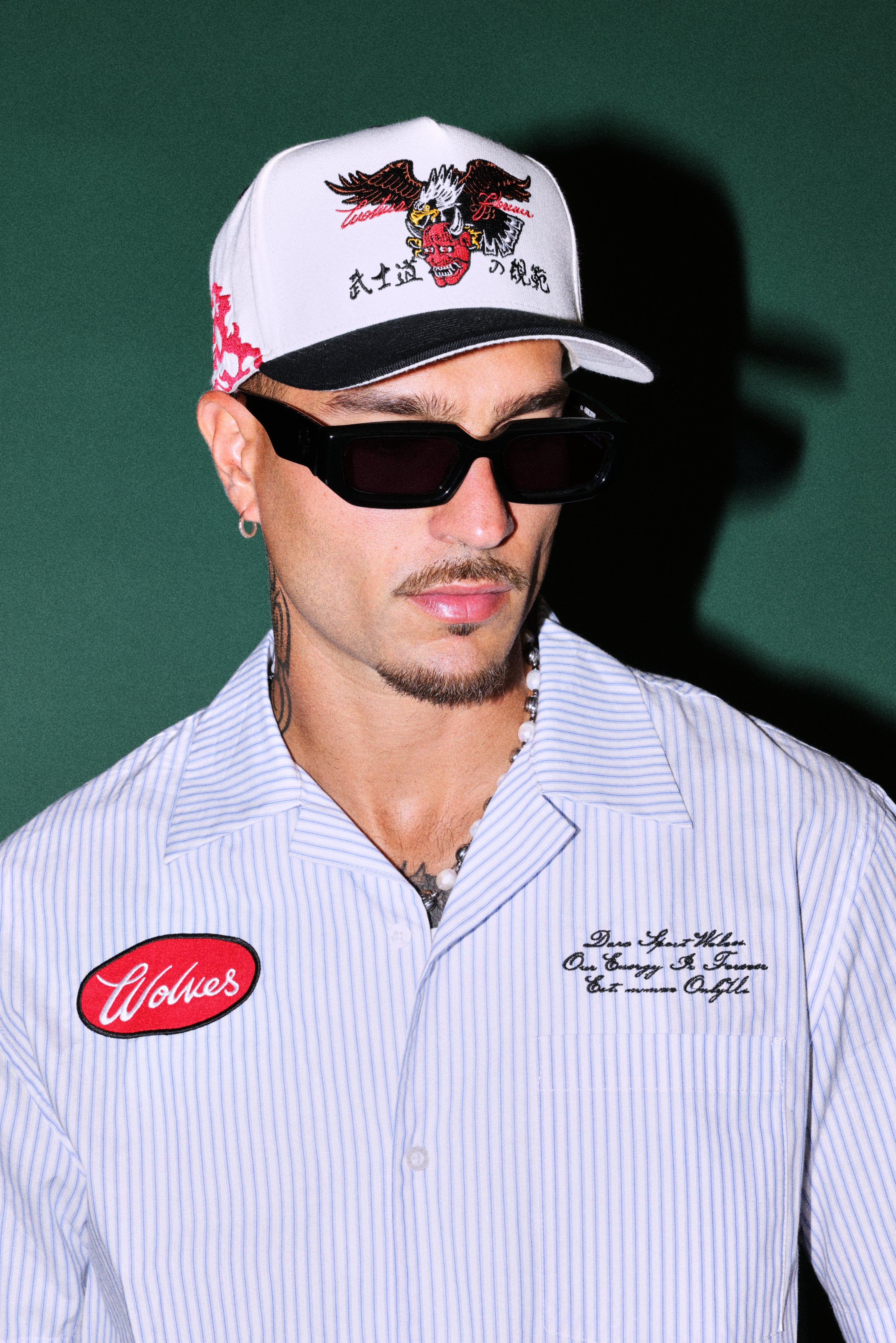 Eagle Oni Mask A Frame Snapback in Cream/Black
