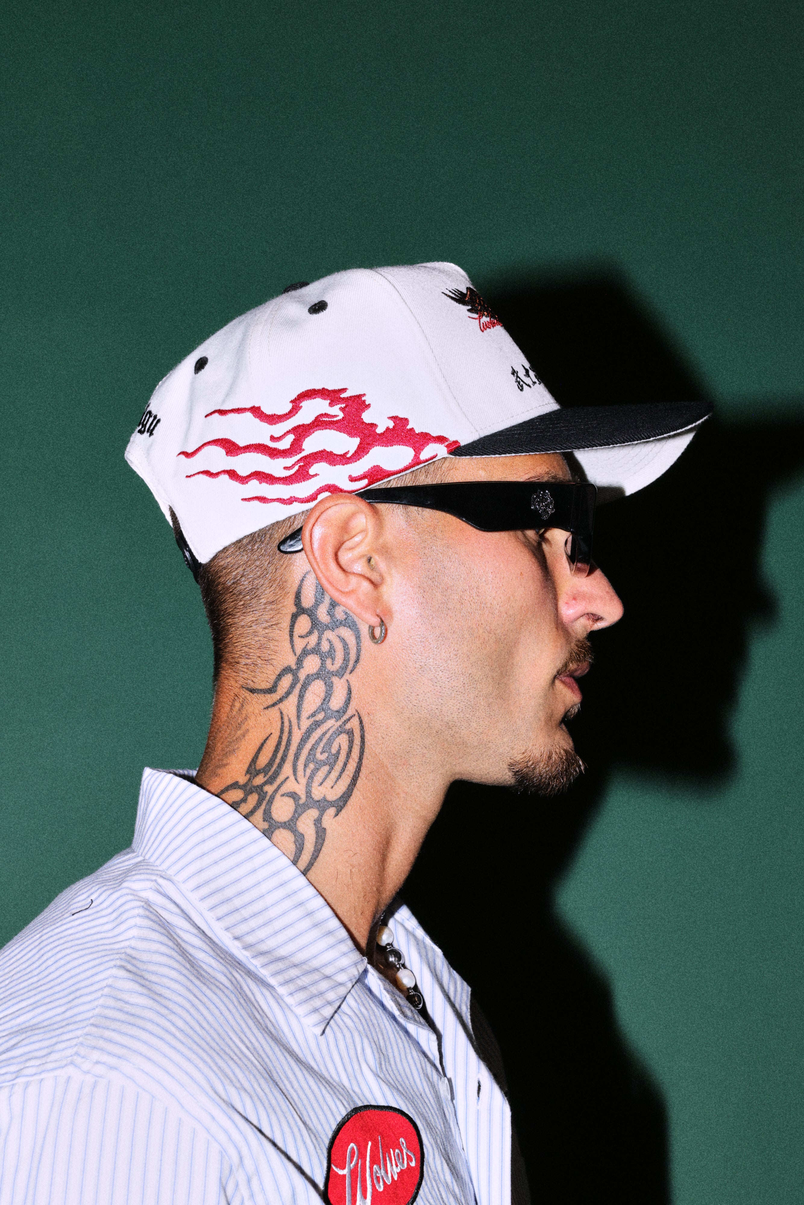 Eagle Oni Mask A Frame Snapback in Cream/Black