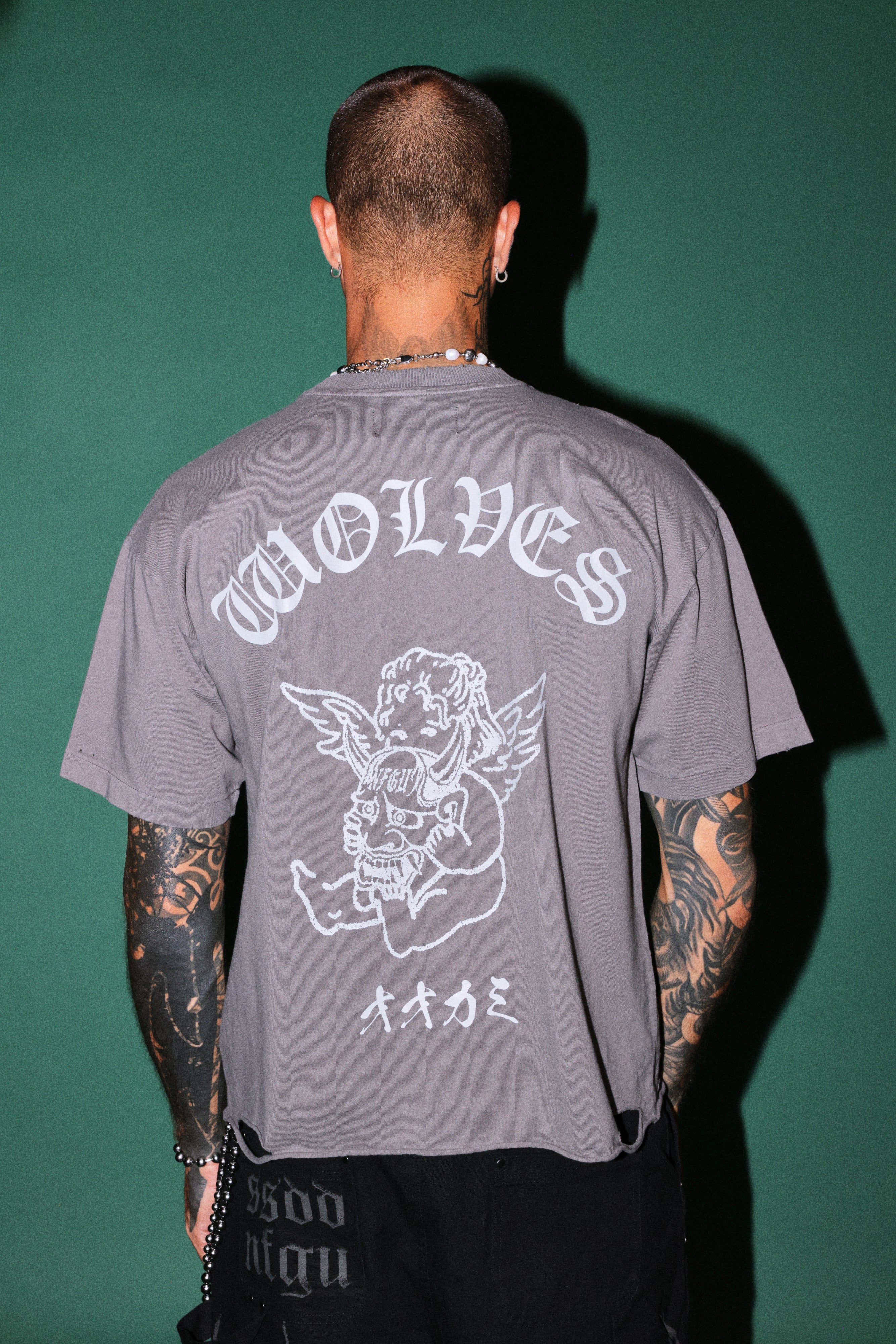Wolves Oni Cherub Distressed Grunge Unisex Tee in Slate Gray