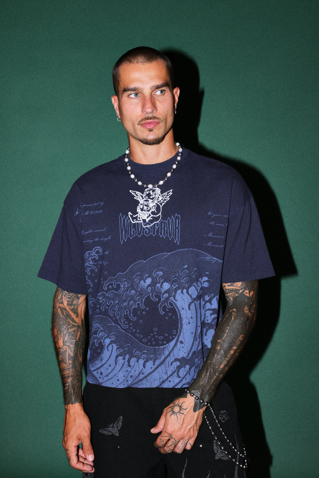 The Great Wave Distressed Grunge Box Cut Tee V2 in Navy