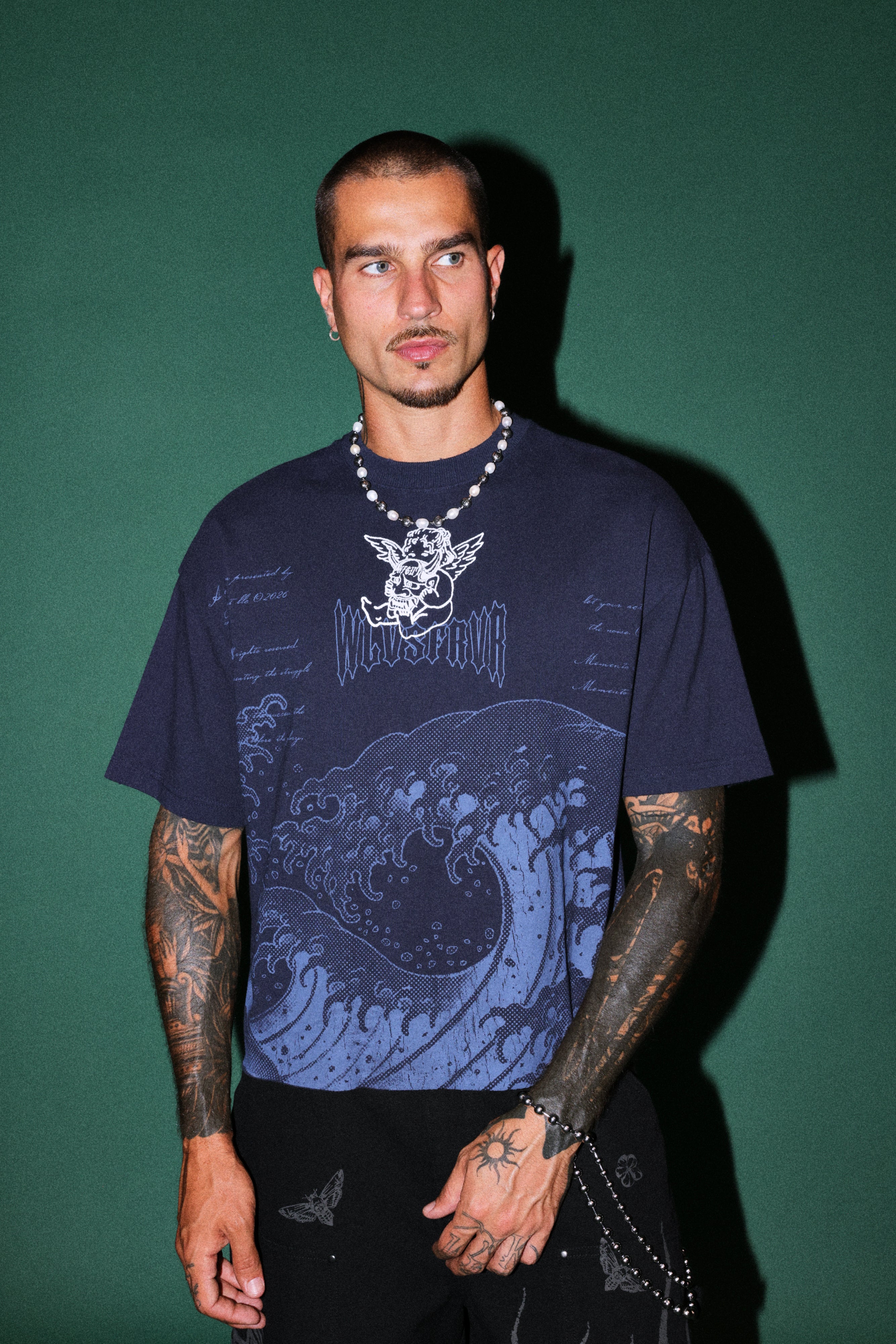 The Great Wave Distressed Grunge Box Cut Tee V2 in Navy