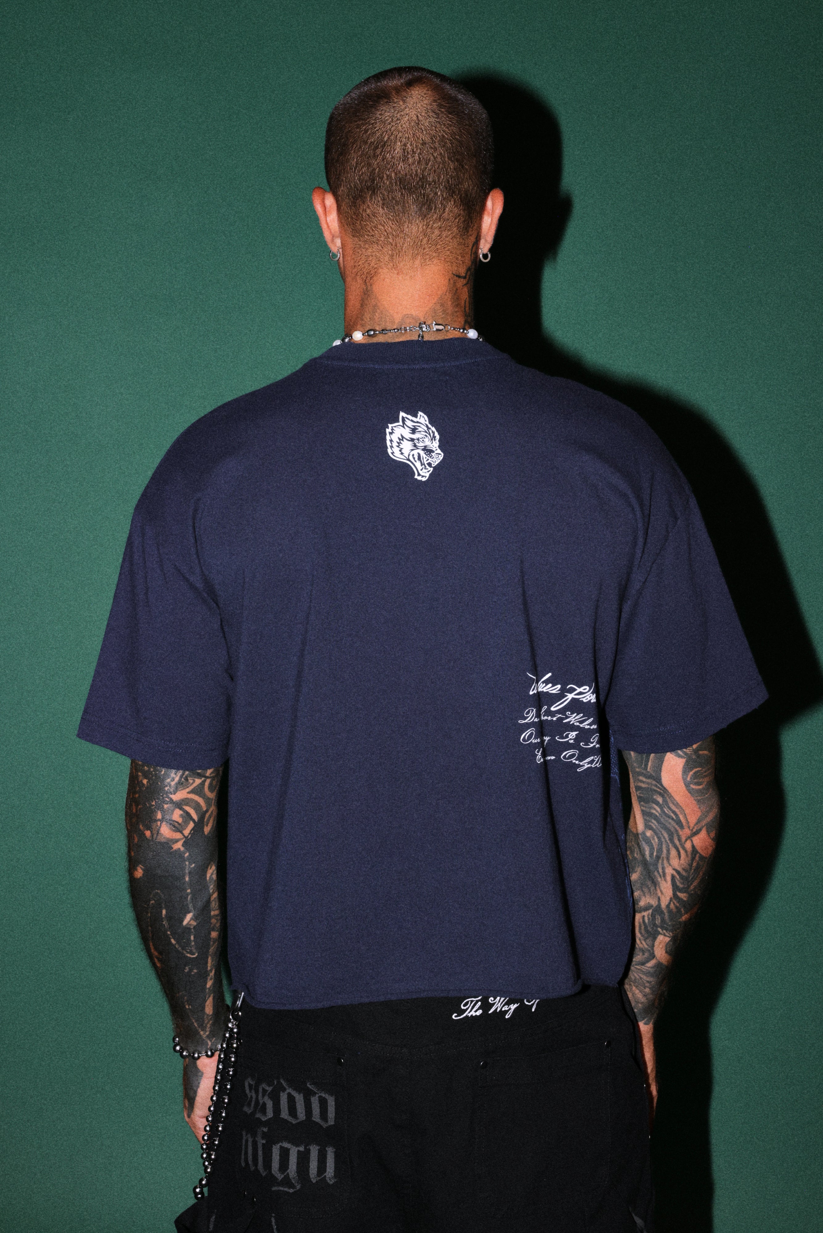 The Great Wave Distressed Grunge Box Cut Tee V2 in Navy