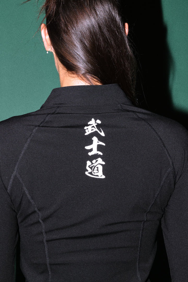 She Wolf Code Energy Zip Ls Layer in Black