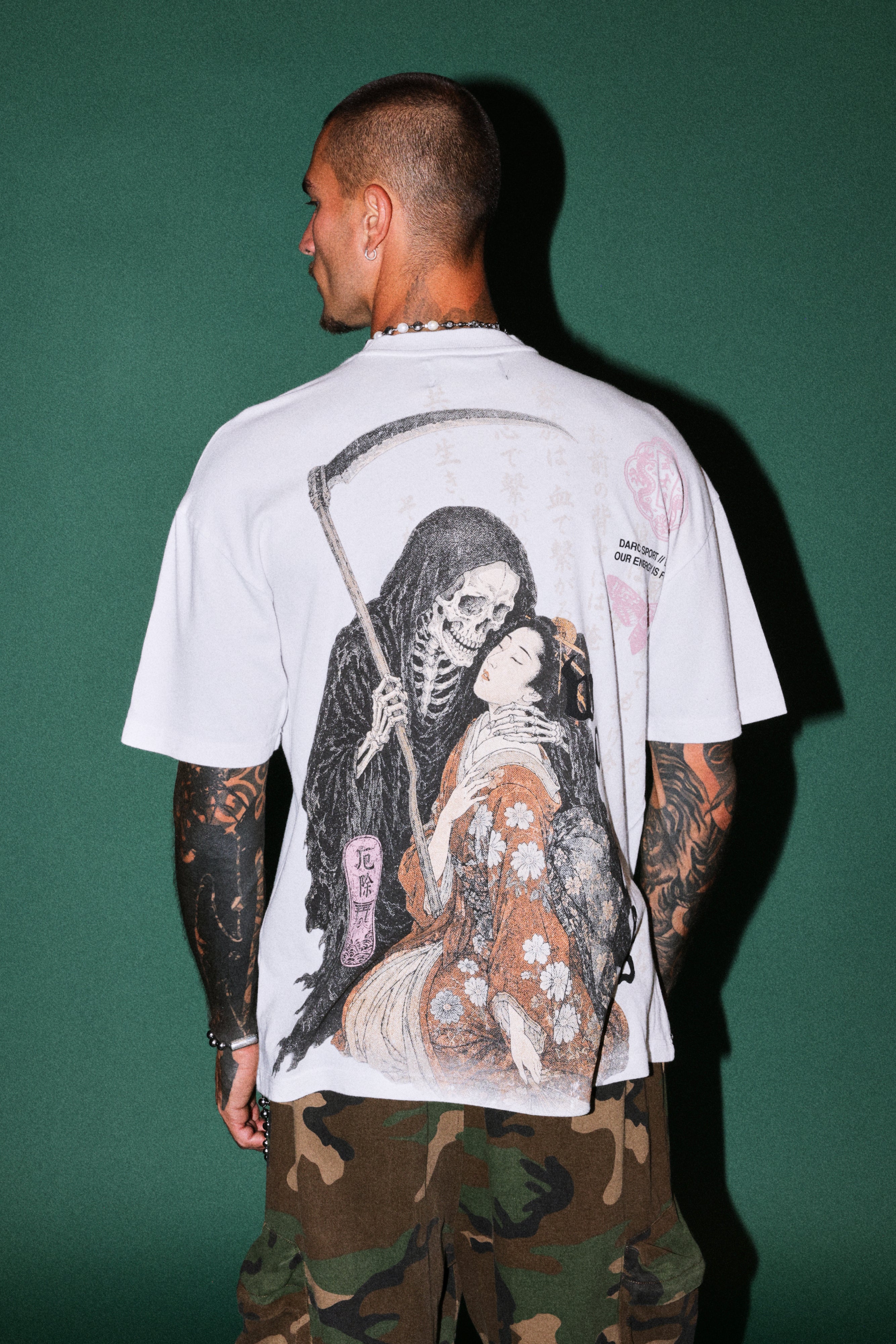 Shinigami'S Embrace Premium Oversized Tee in White