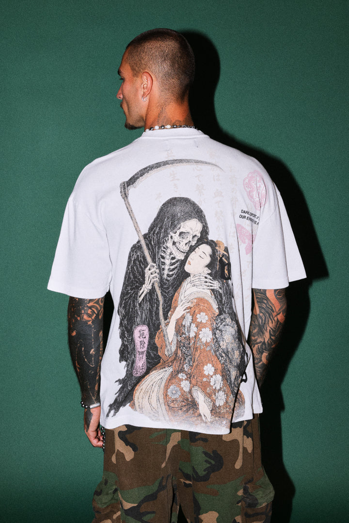 Shinigami'S Embrace Premium Oversized Tee in White