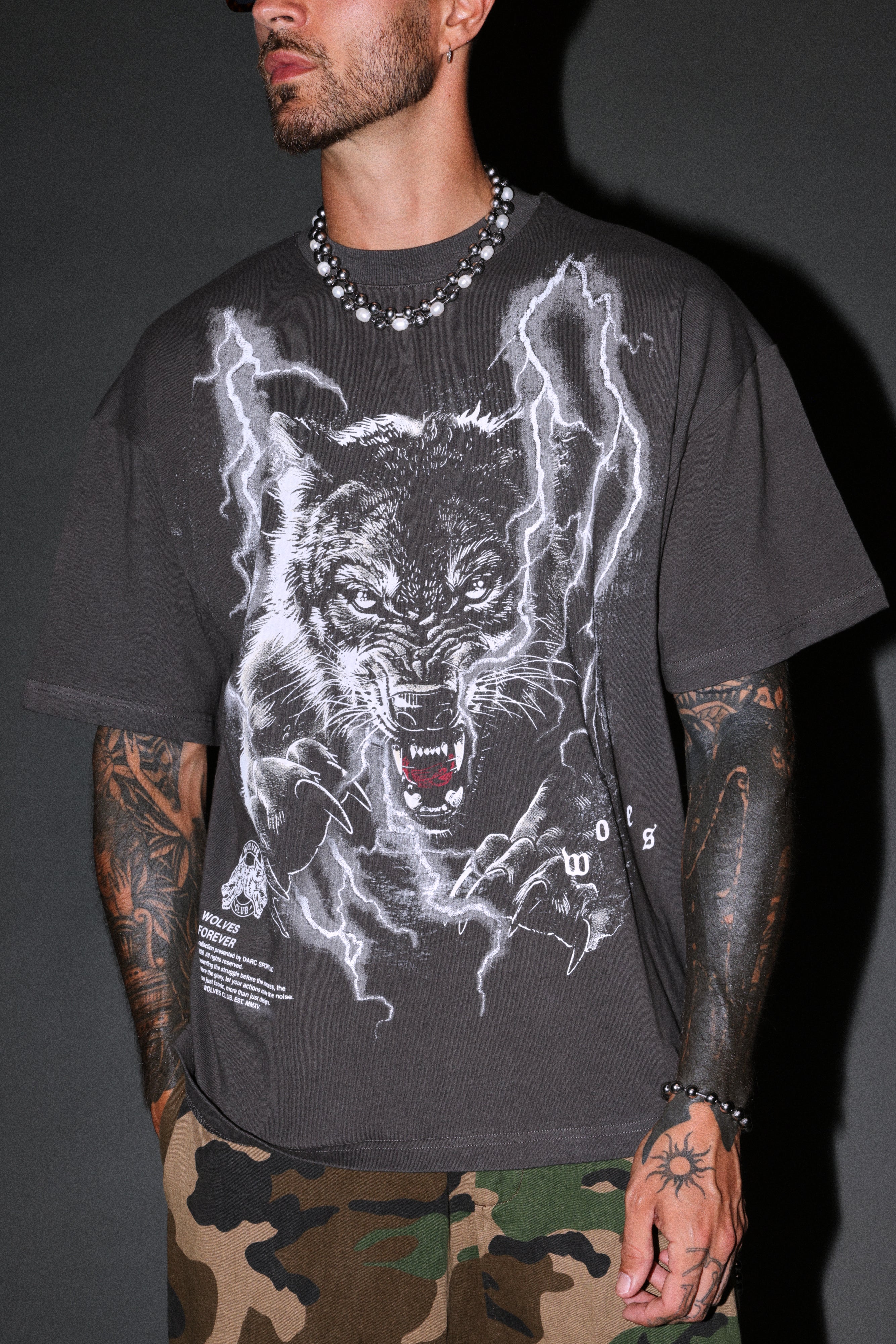 Trust Your Journey Premium Oversized Tee in Wolf Gray