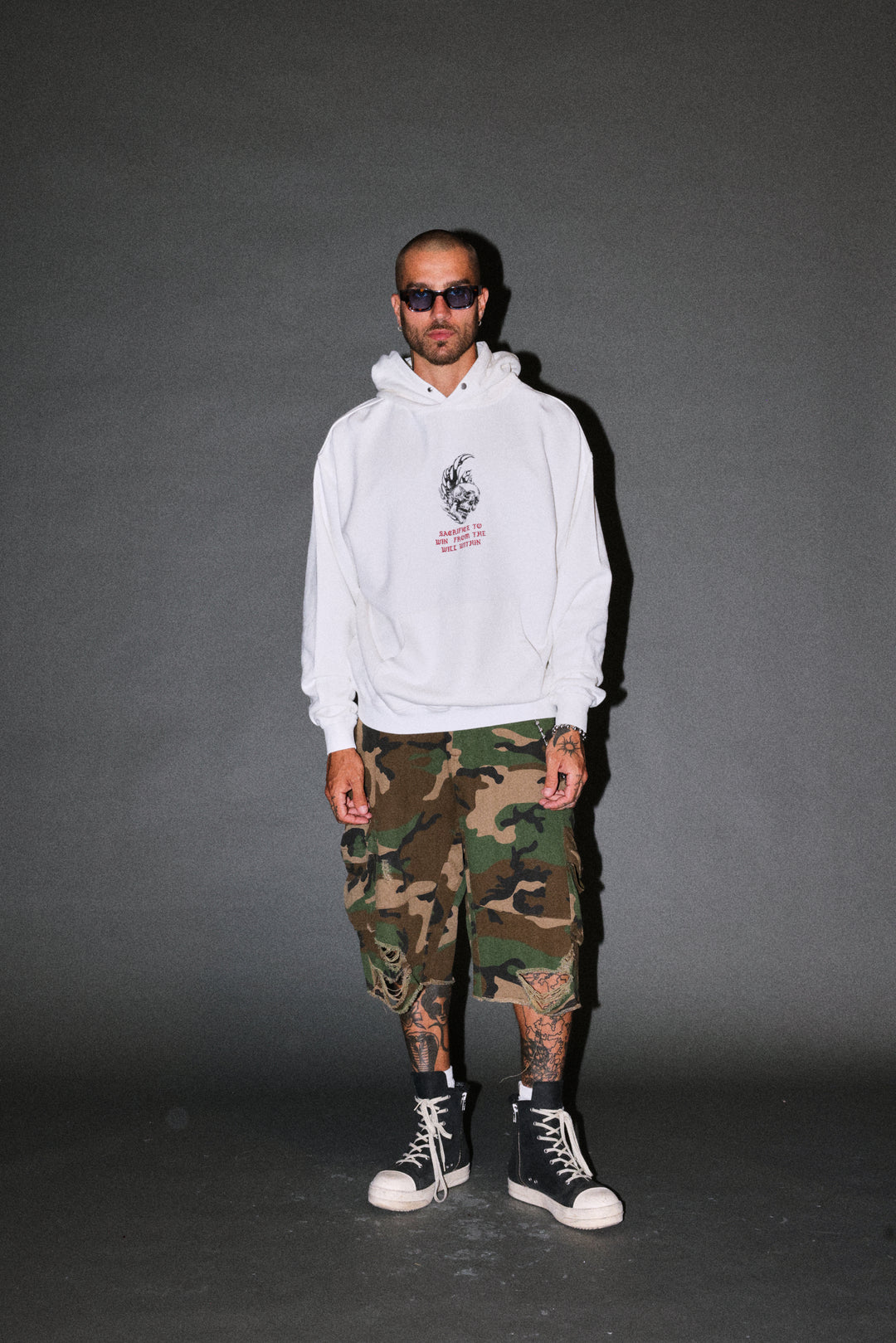Flame Skull Pierce Hoodie in Cream