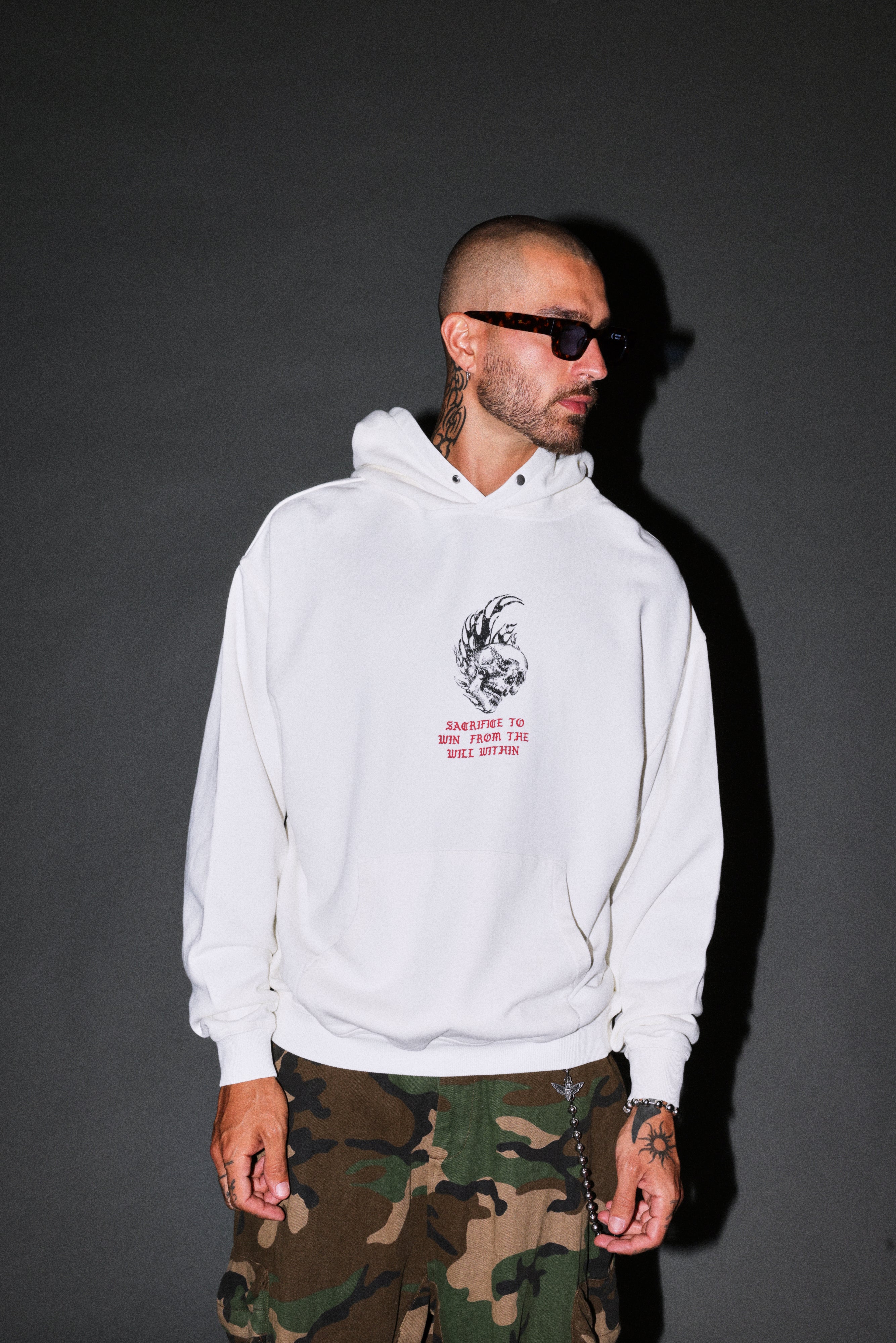 Flame Skull Pierce Hoodie in Cream
