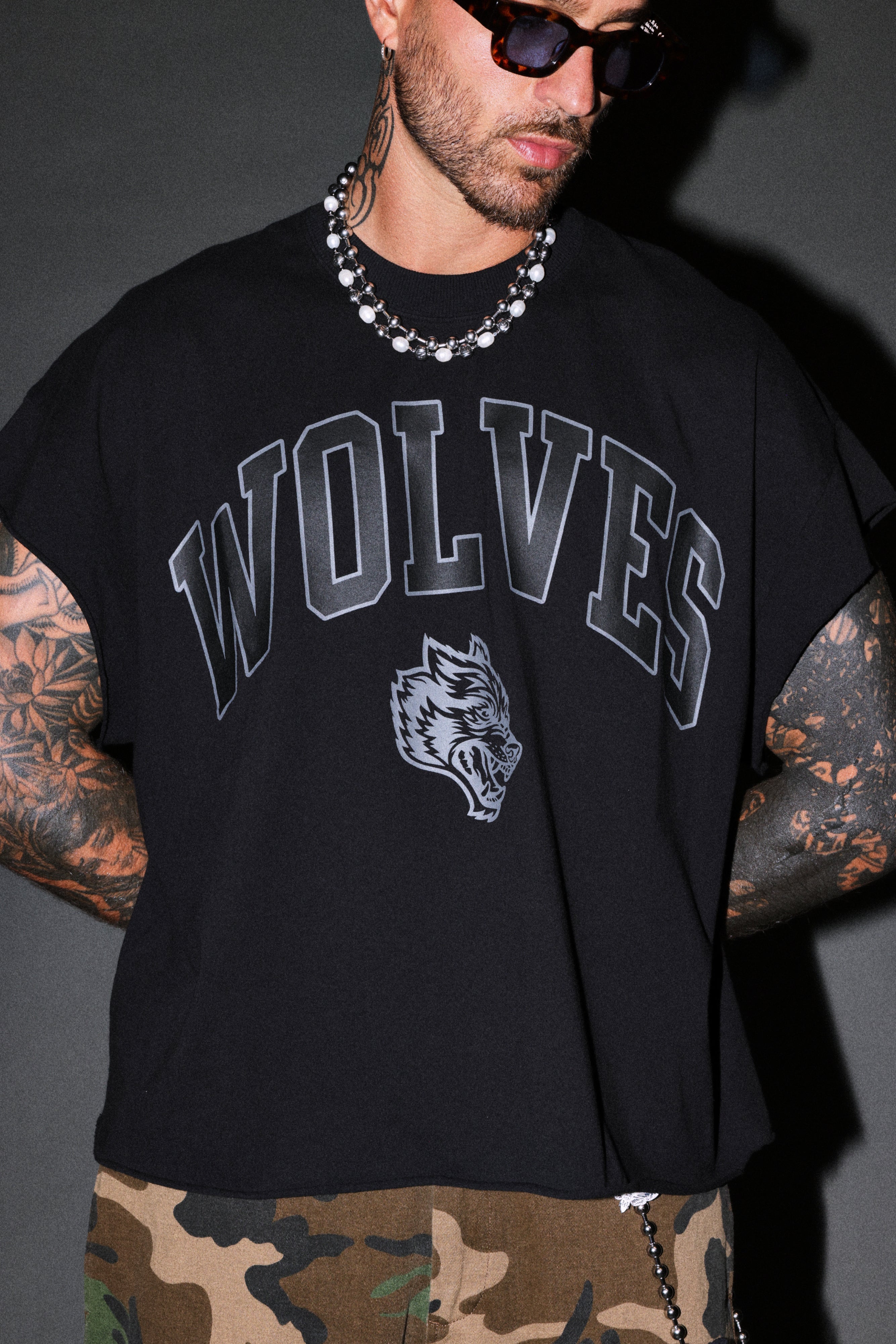 Loyalty Frvr Grunge Cut-Off Tee in Black