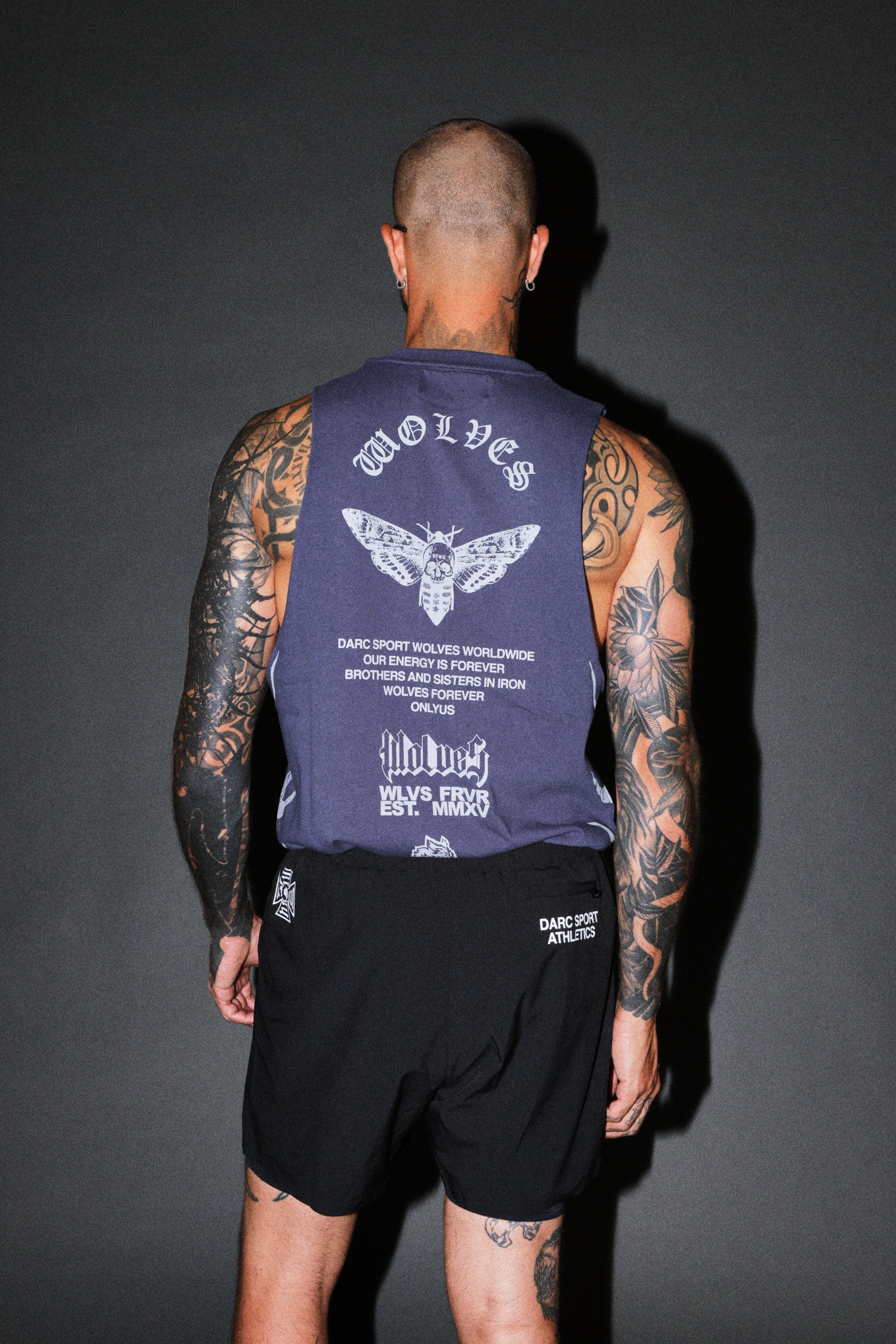 Wolves Never Back Down V2 Tommy Muscle Tee in Storm Blue