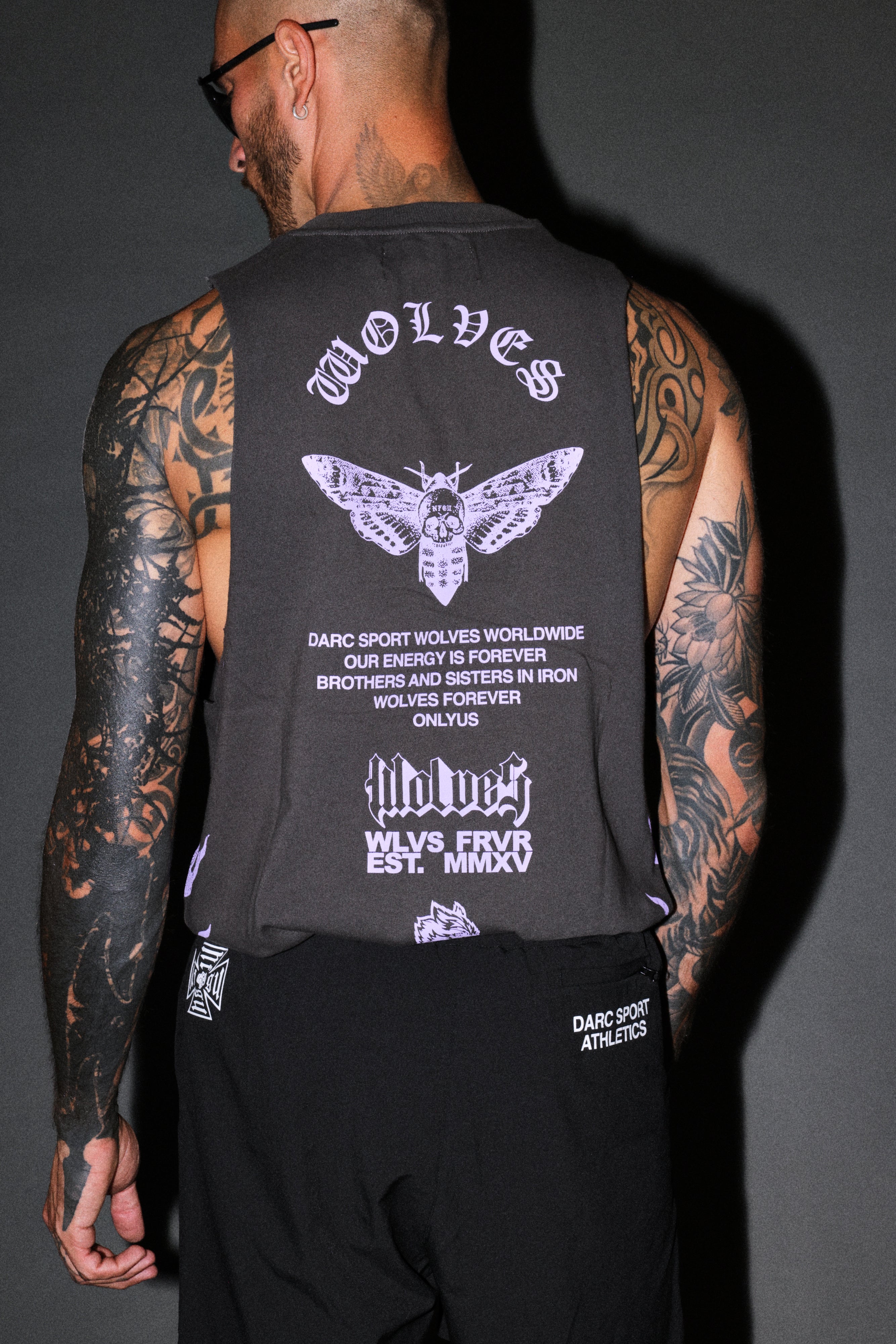 Wolves Never Back Down V2 Tommy Muscle Tee in Wolf Gray